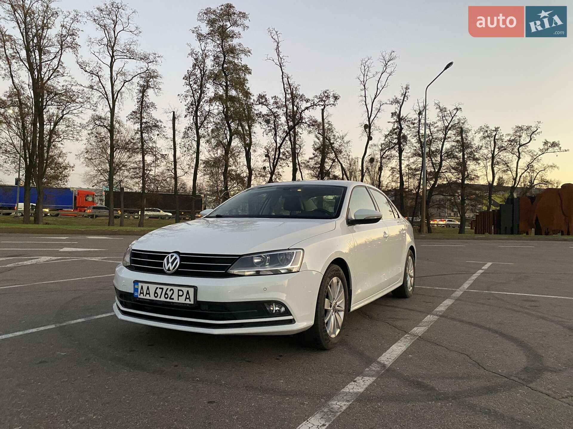 VOLKSWAGEN JETTA 2016