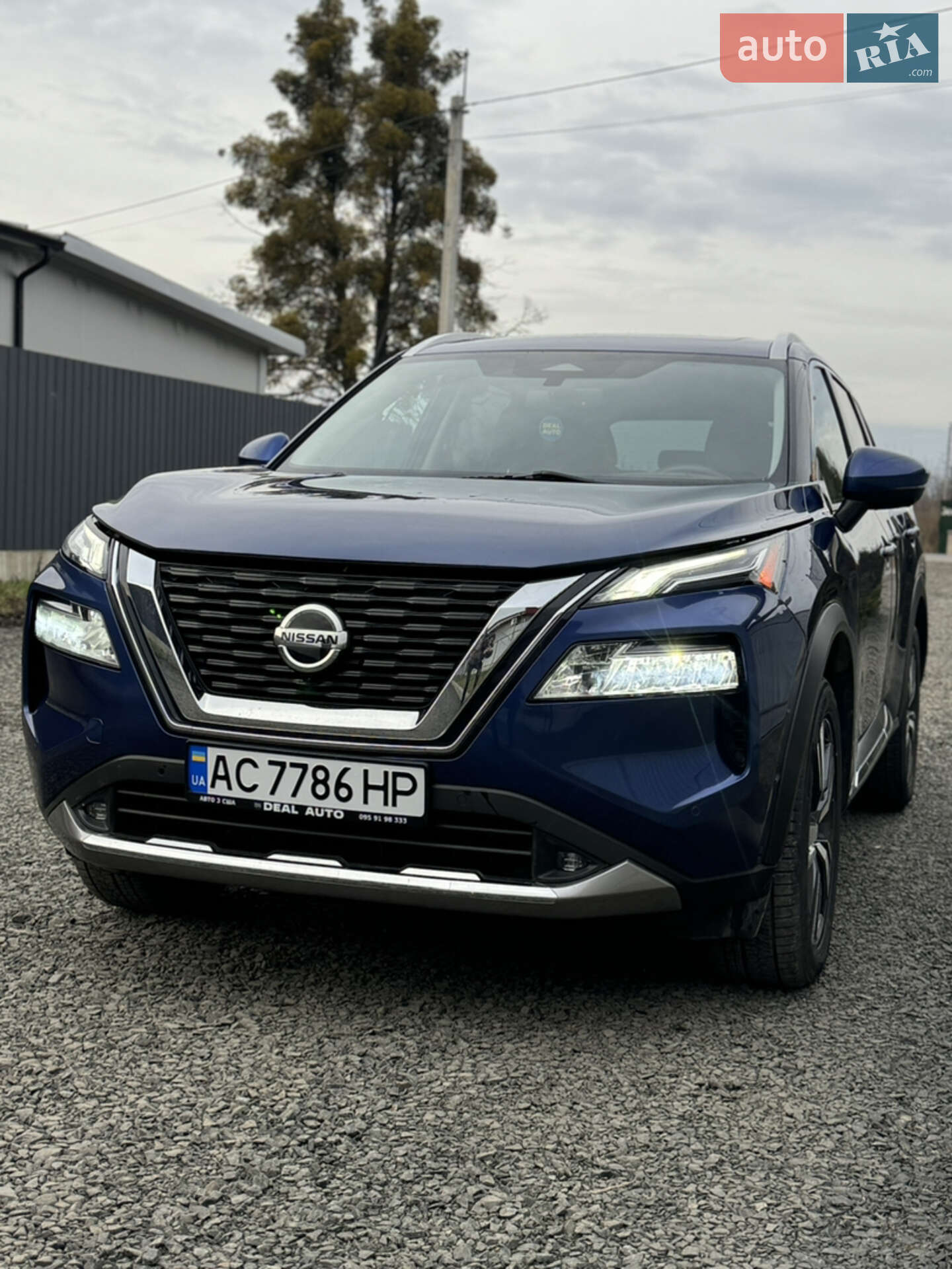 Головне фото звіту автомобіля NISSAN ROGUE 2021