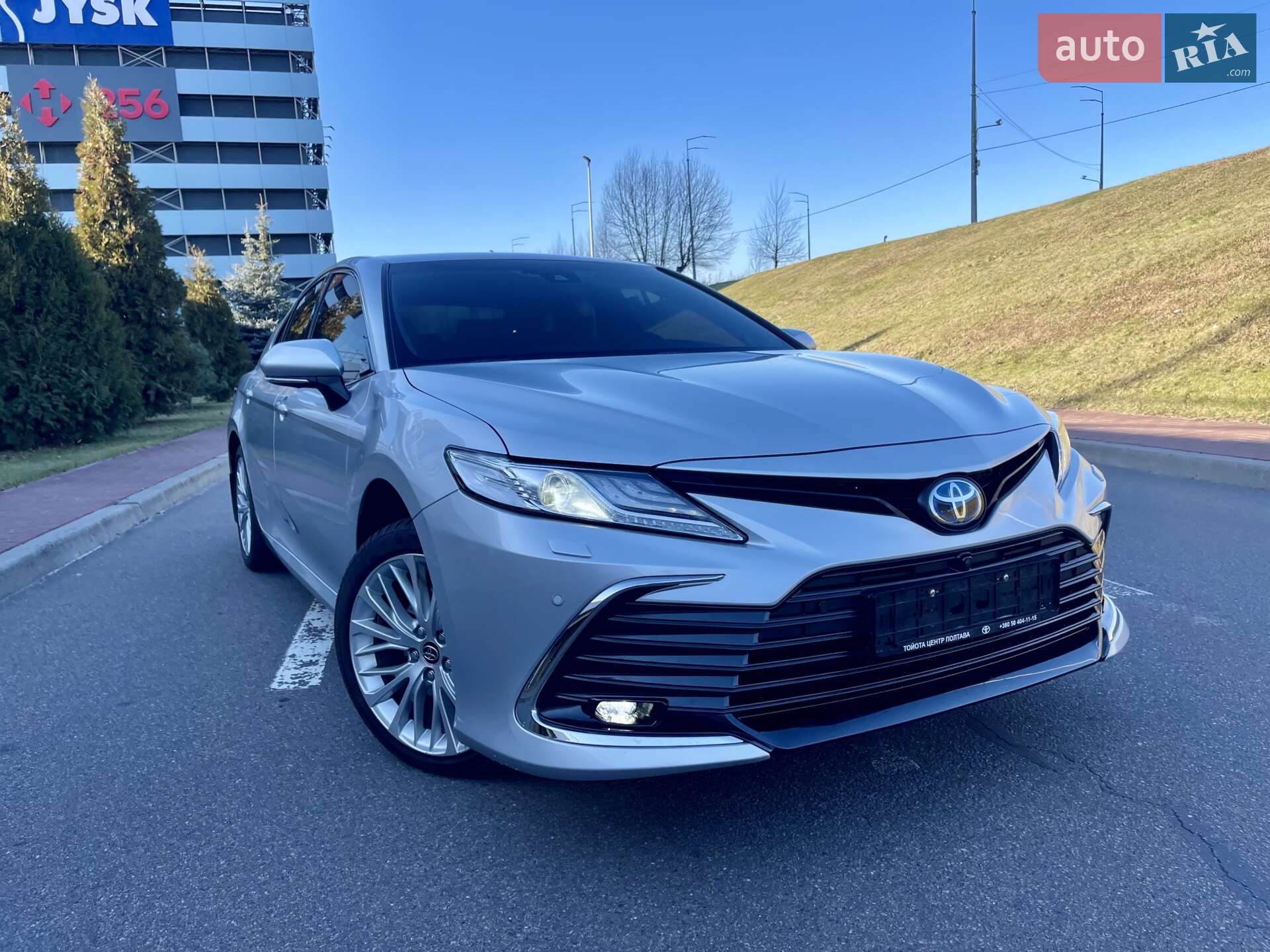 TOYOTA CAMRY