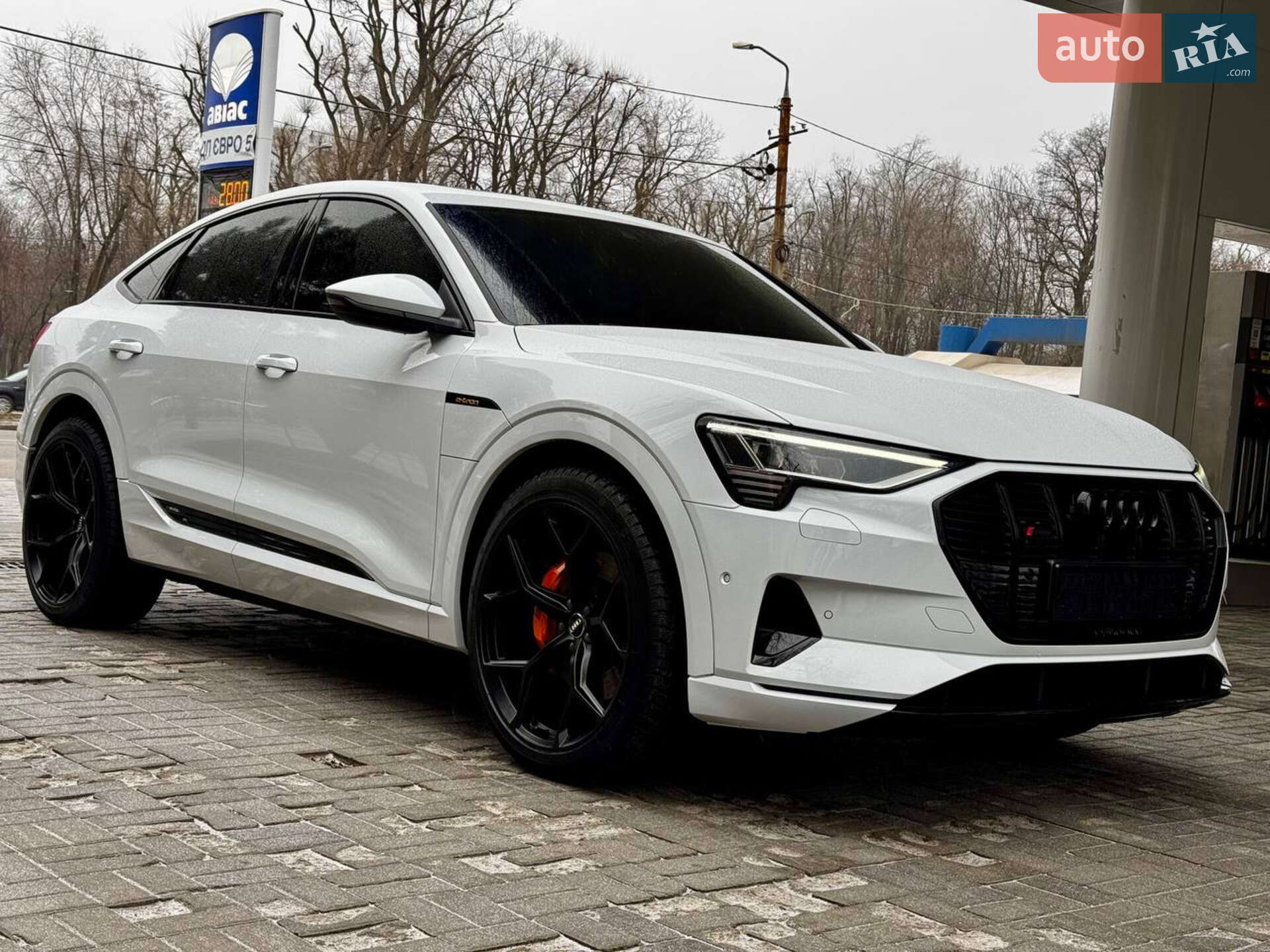 Головне фото звіту автомобіля AUDI E-TRON SPORTBACK 55 2022