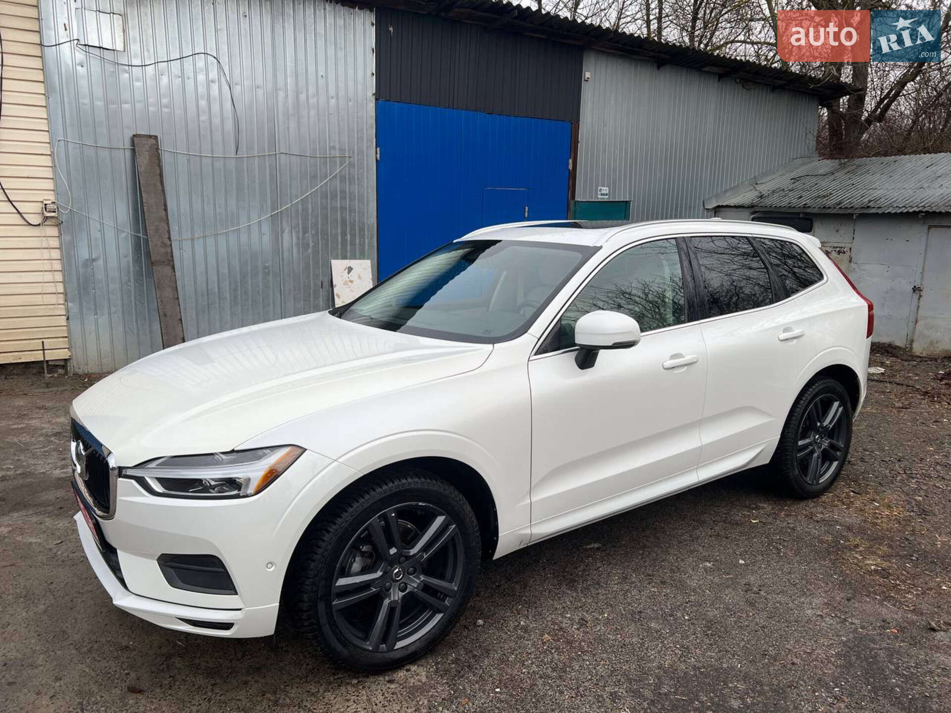 VOLVO XC60 2018