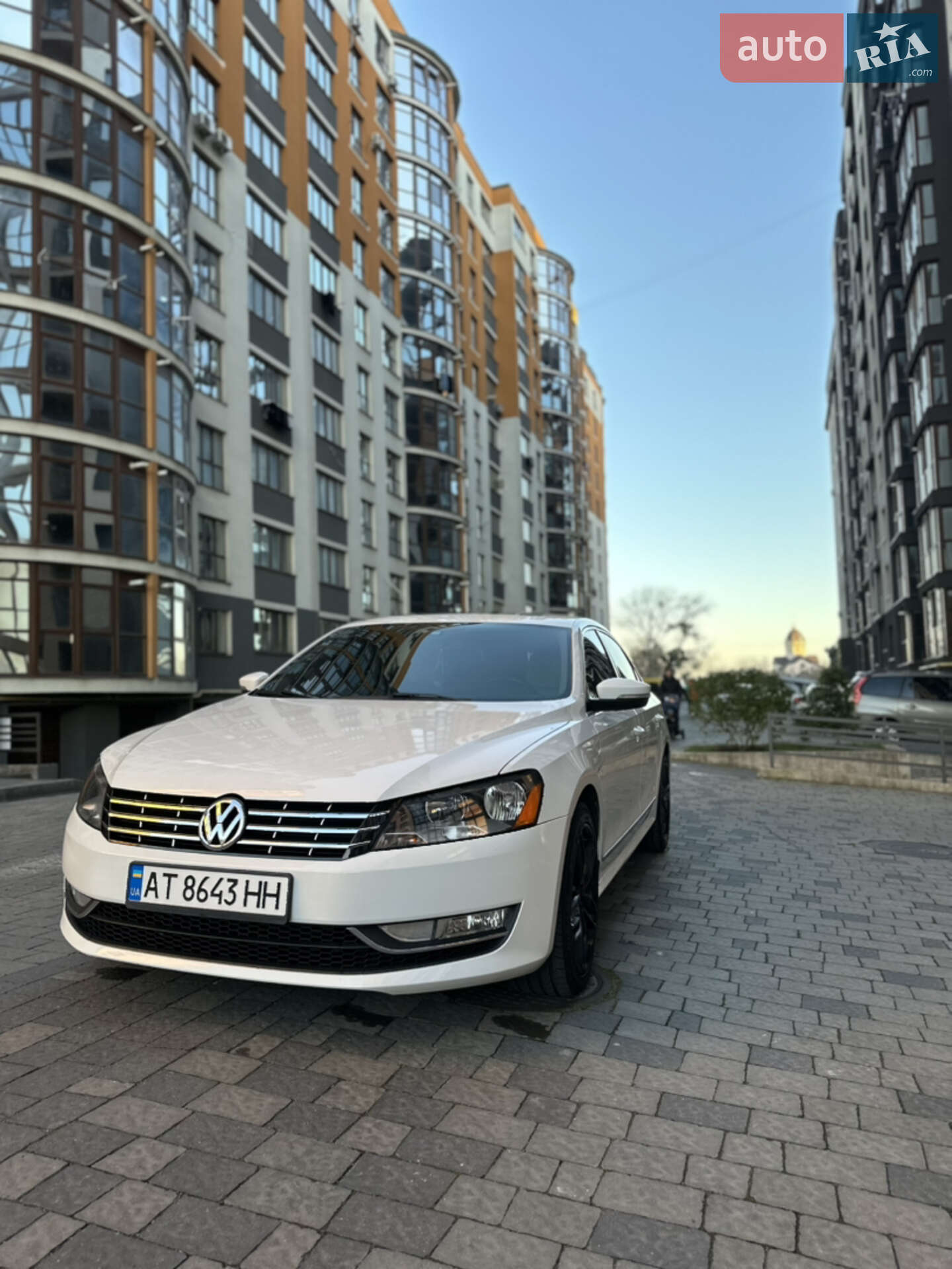 VOLKSWAGEN PASSAT 2014