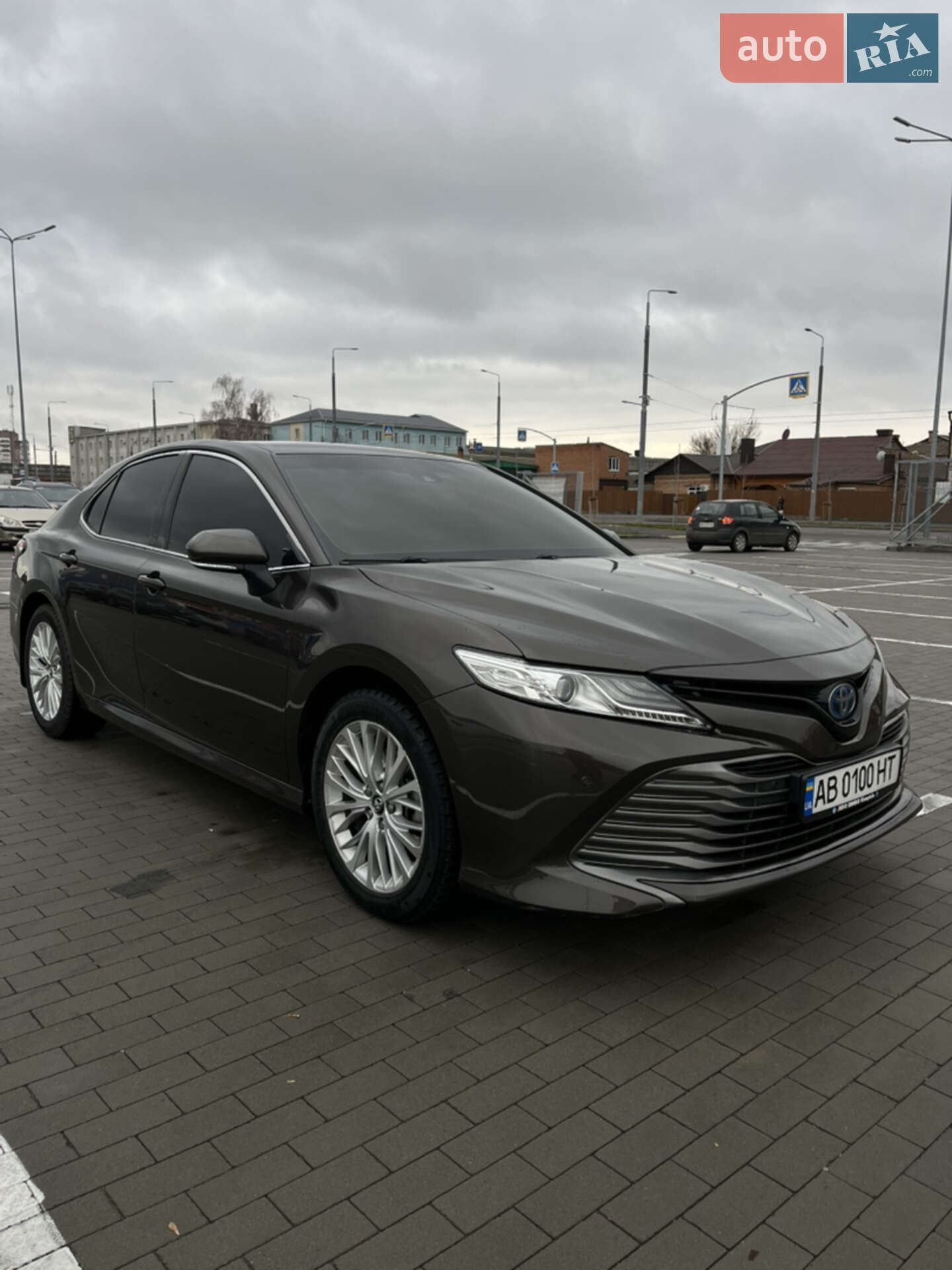 TOYOTA CAMRY