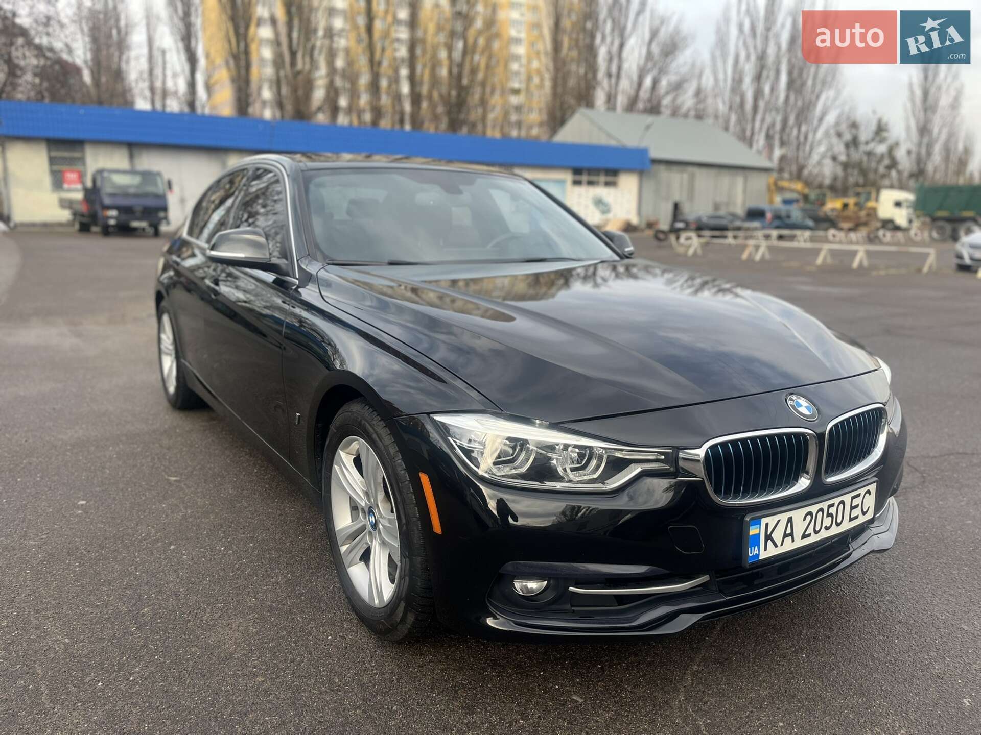 BMW 330Е 2017