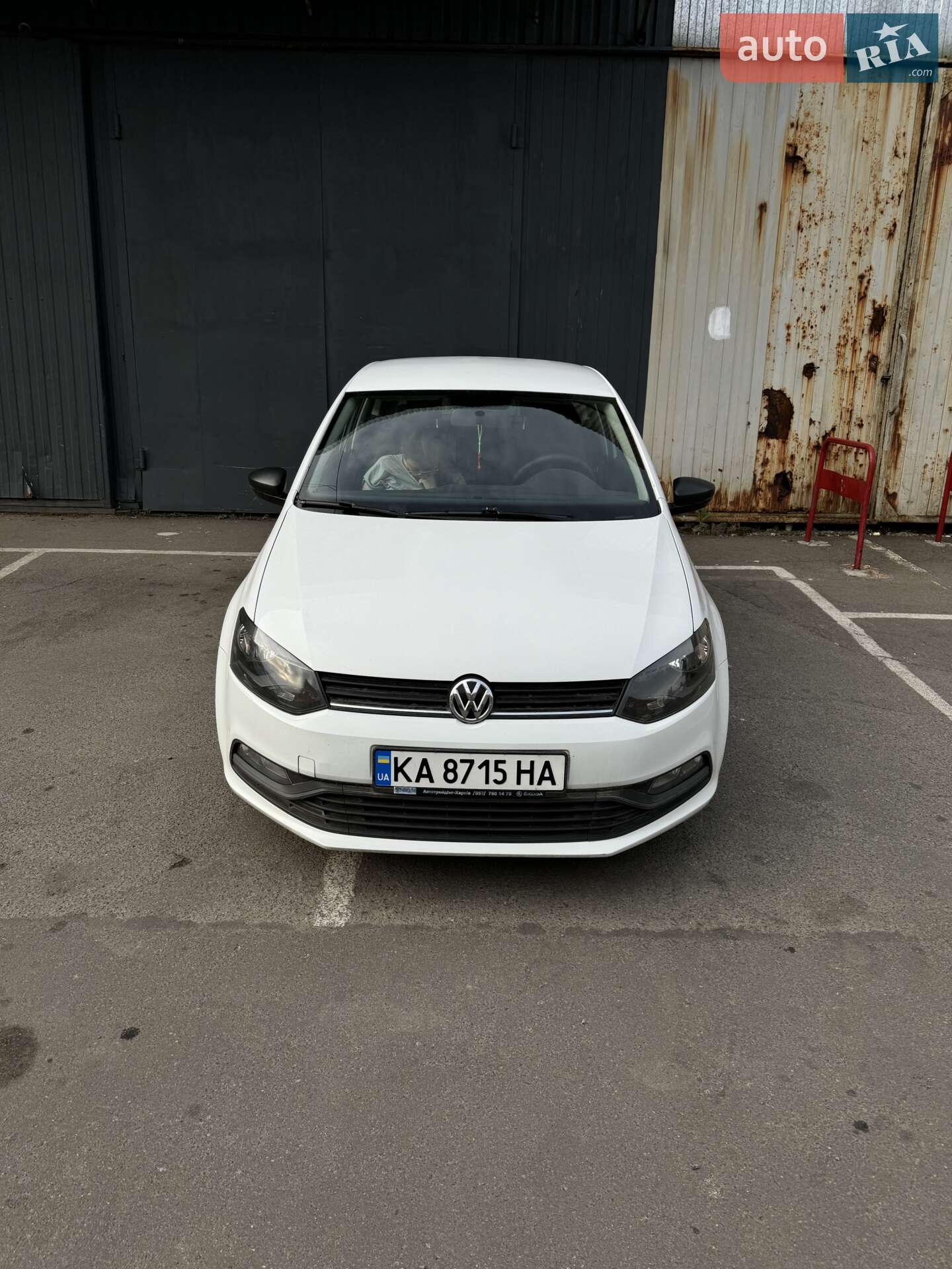 VOLKSWAGEN POLO 2016