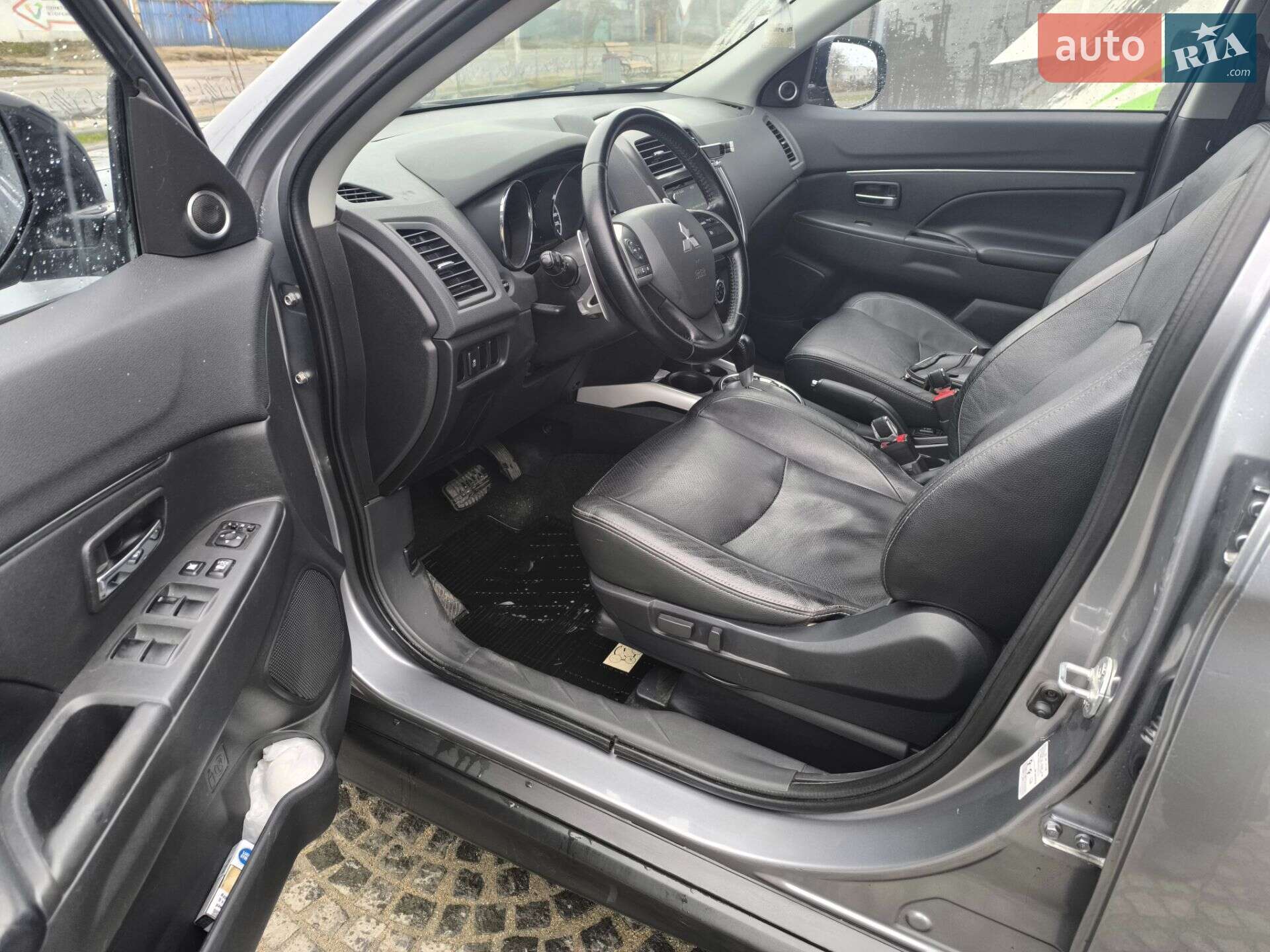MITSUBISHI ASX 2014
