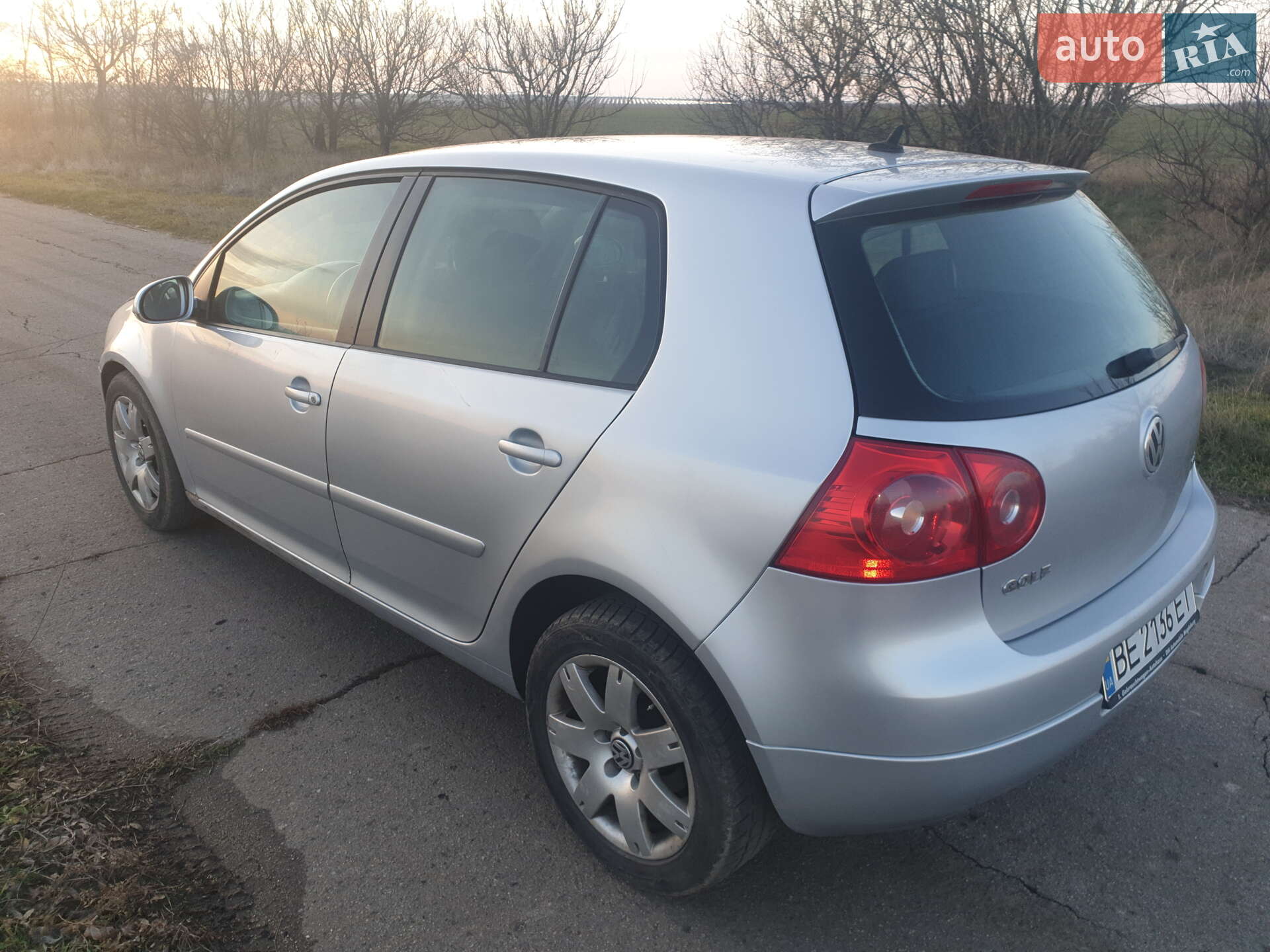 VOLKSWAGEN GOLF 2005