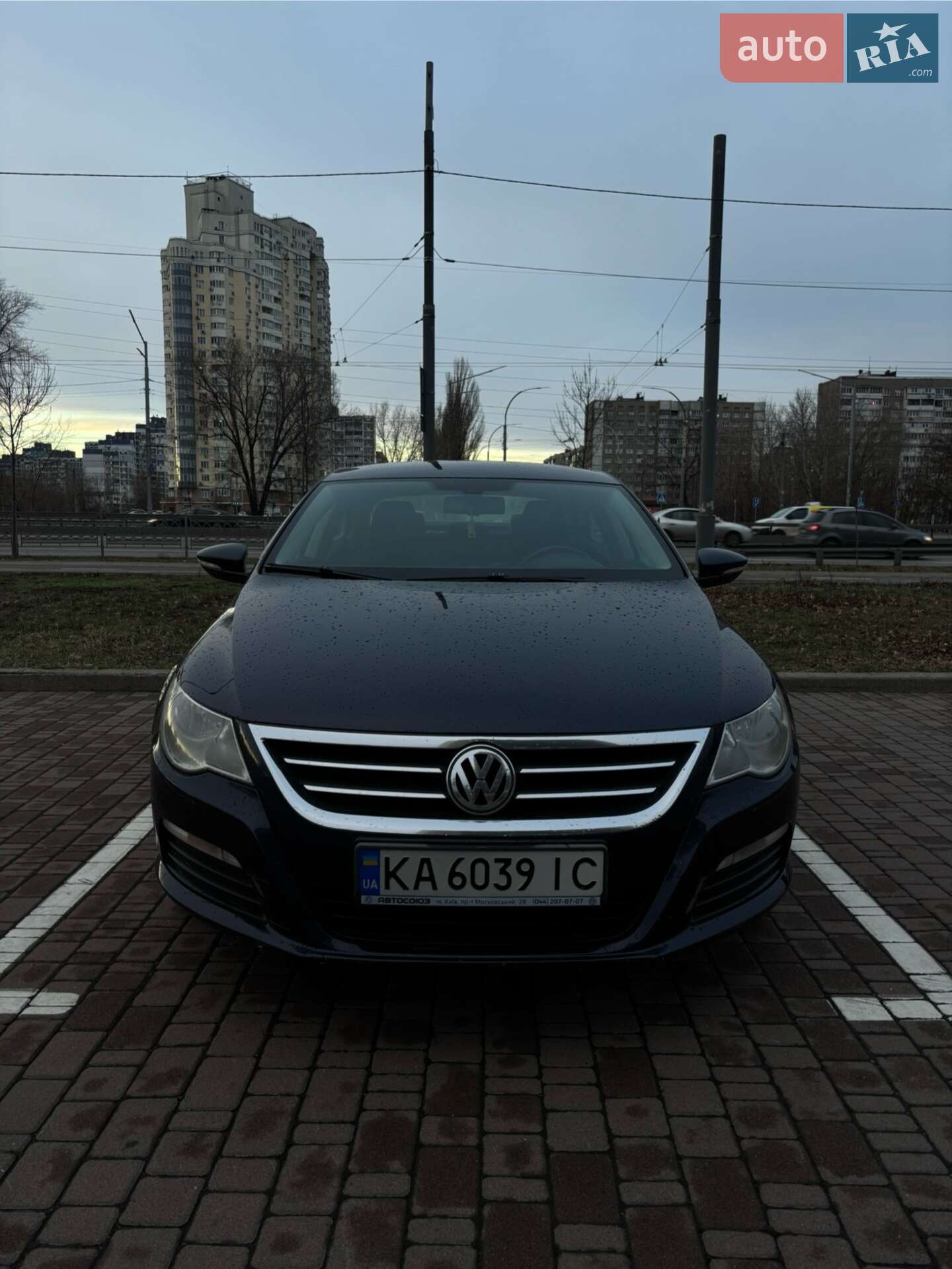 VOLKSWAGEN PASSAT CC 2011