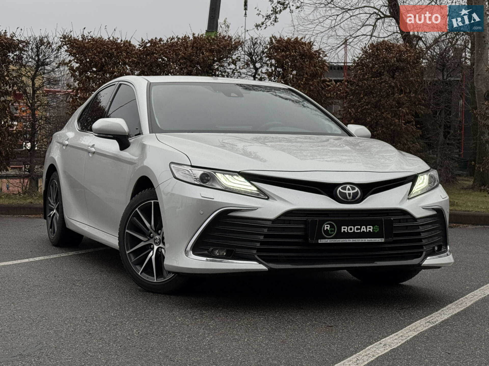 TOYOTA CAMRY