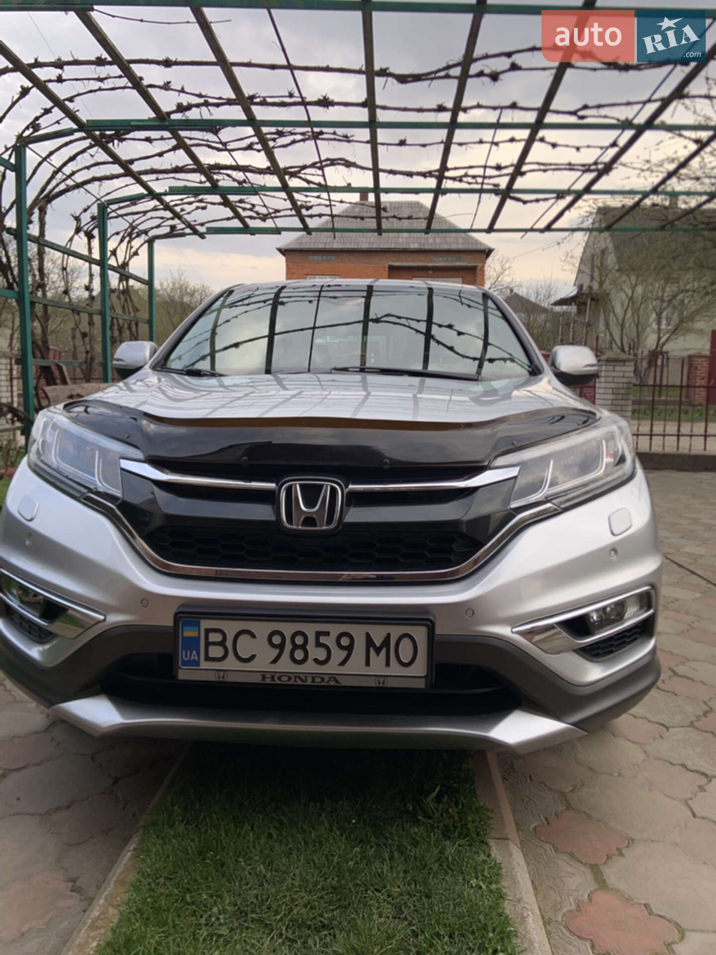 Головне фото звіту автомобіля HONDA CR-V 2015
