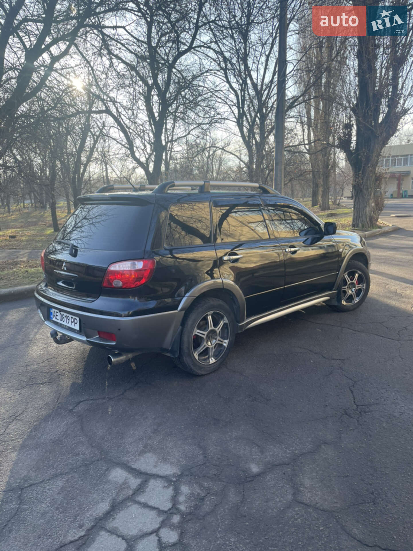 MITSUBISHI OUTLANDER 2005