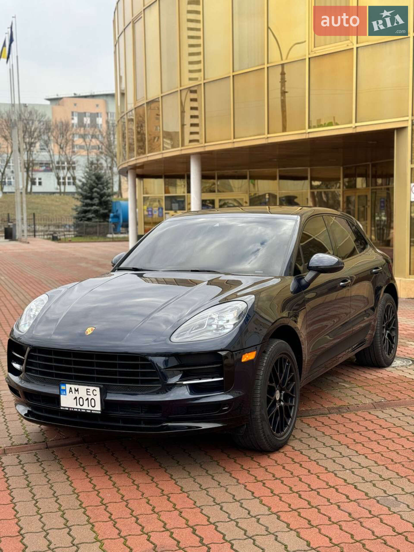 PORSCHE MACAN 2019