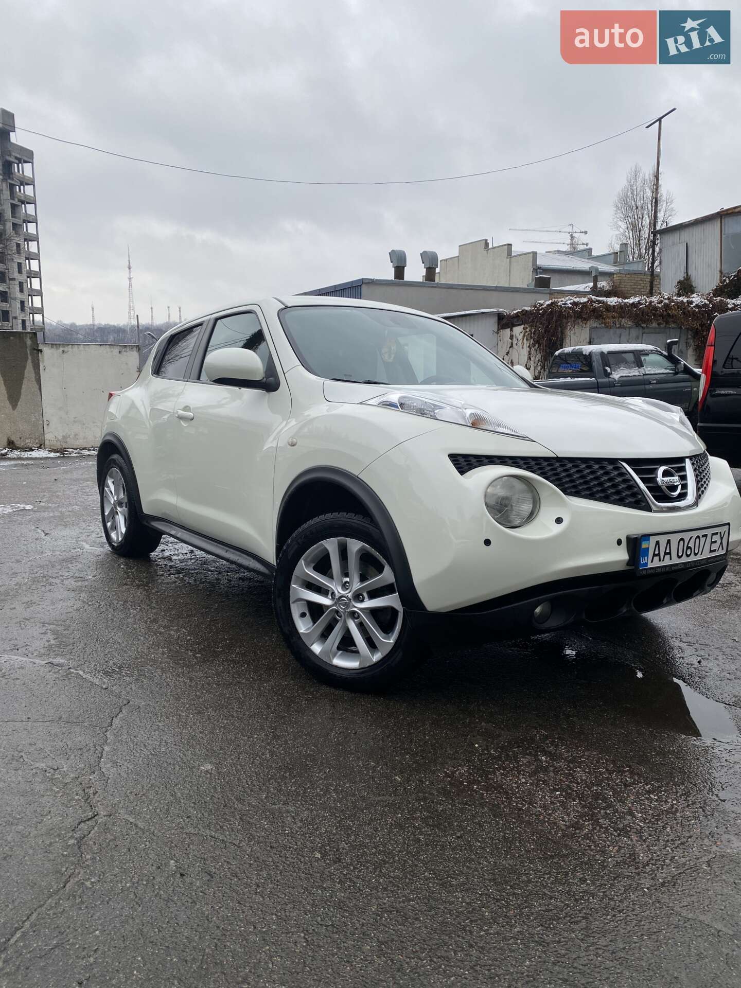 NISSAN JUKE