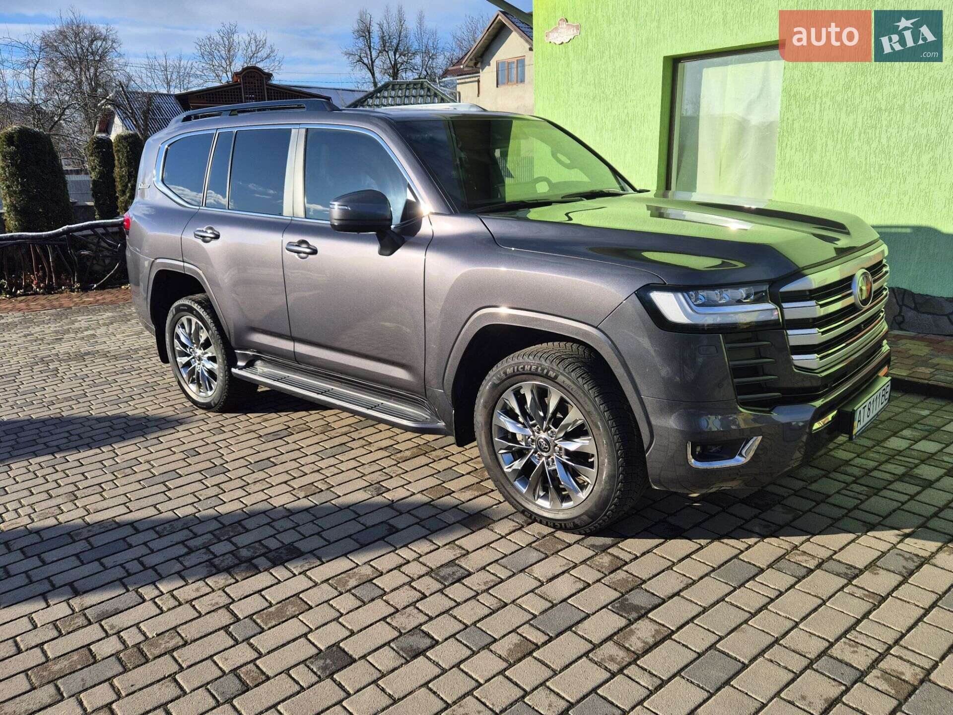 TOYOTA LAND CRUISER