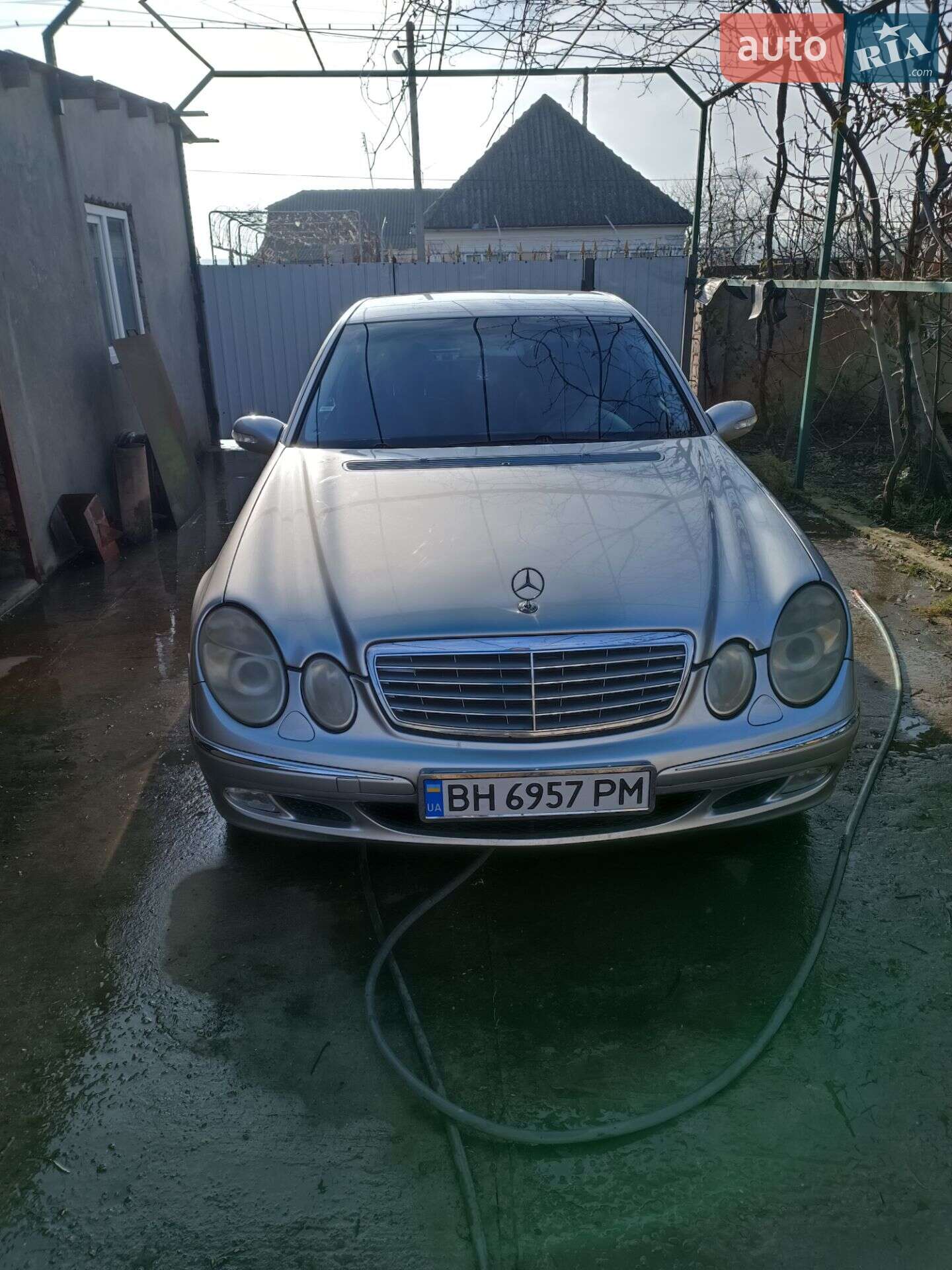MERCEDES-BENZ E 220 CDI 2002