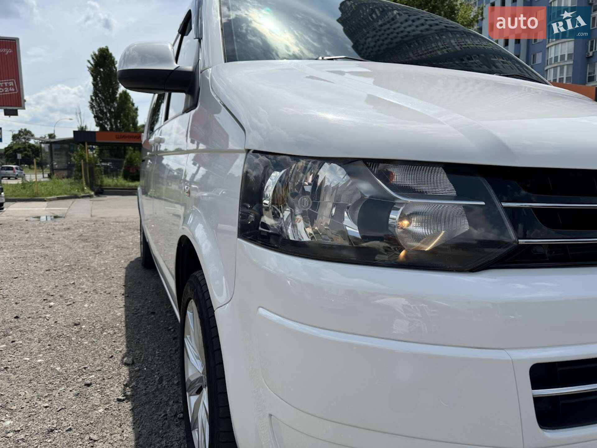 VOLKSWAGEN TRANSPORTER 2013