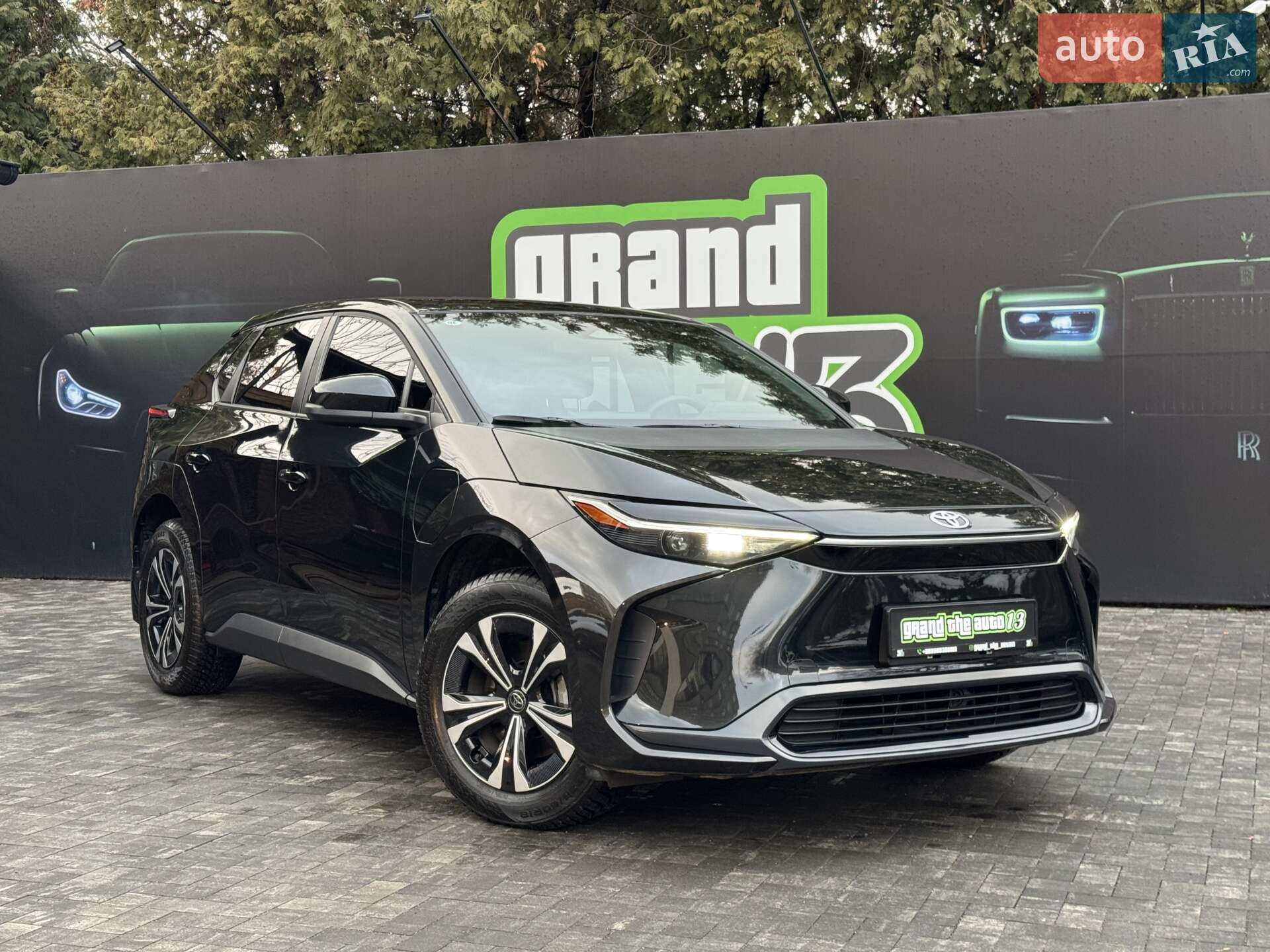 TOYOTA BZ4X 2023