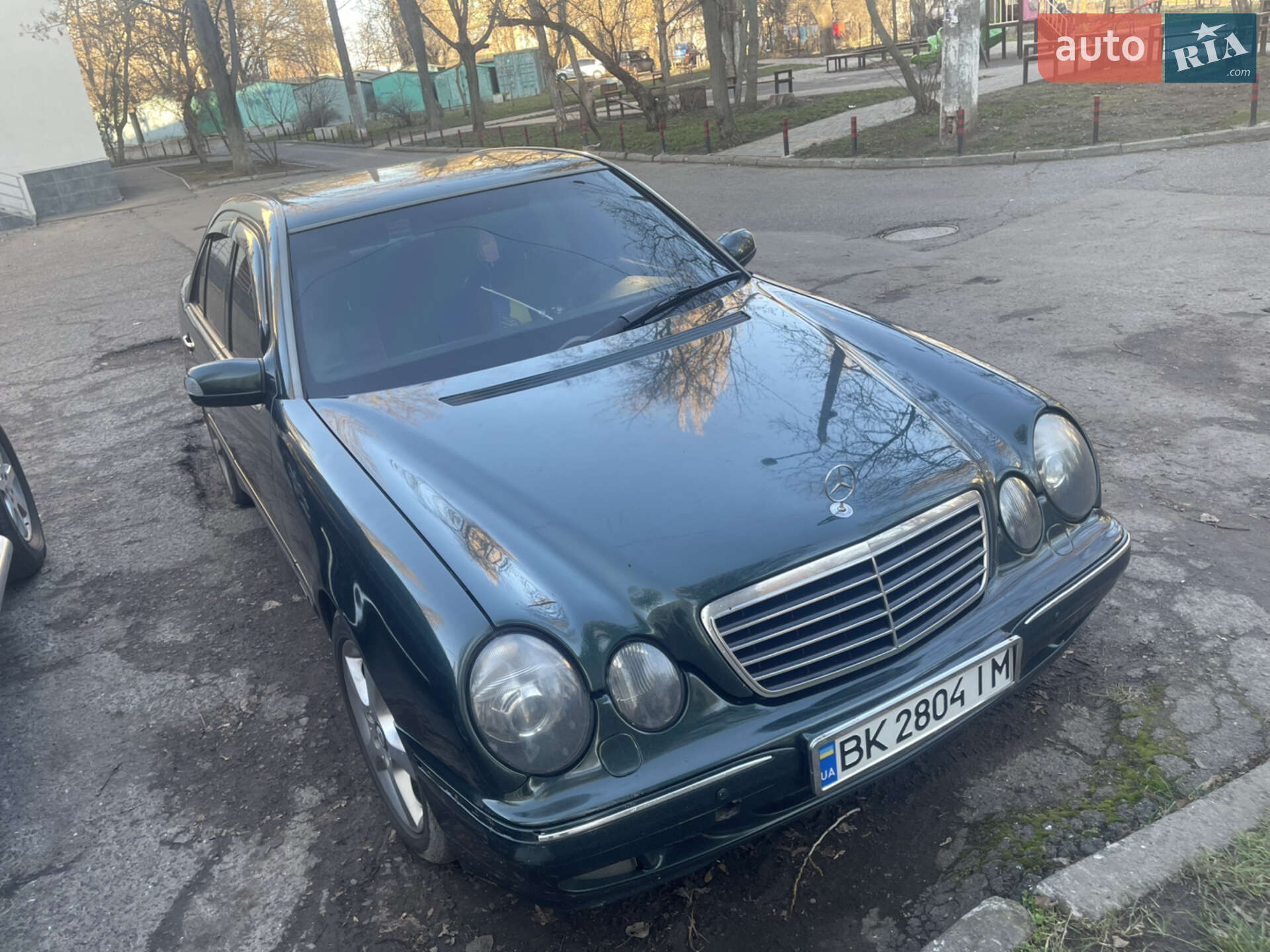 MERCEDES-BENZ E 200 2001