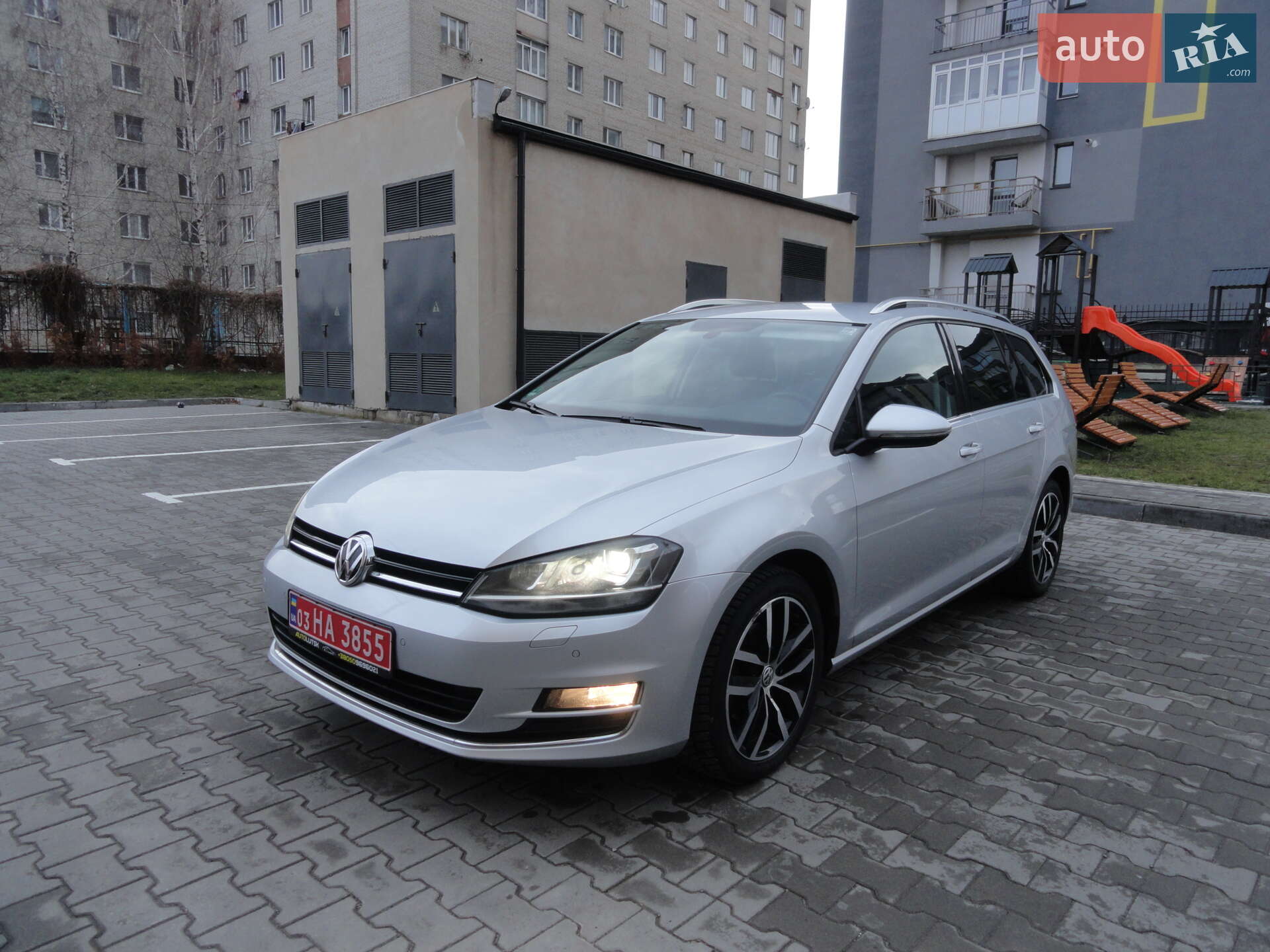 VOLKSWAGEN GOLF 2015