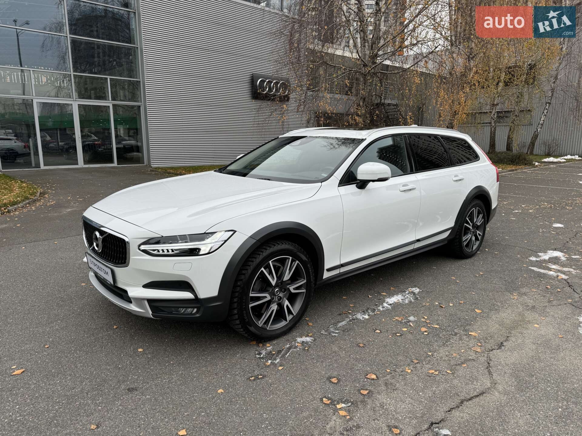 VOLVO V90CC 2020