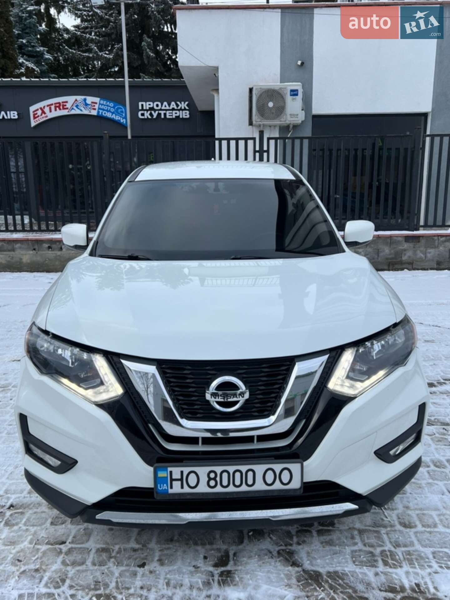 Головне фото звіту автомобіля NISSAN ROGUE 2016
