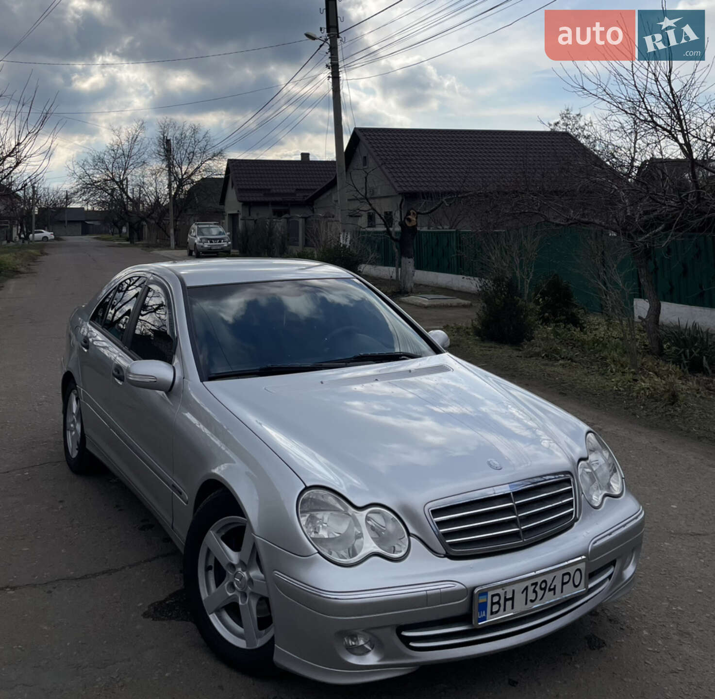 MERCEDES-BENZ C 220 D 2004