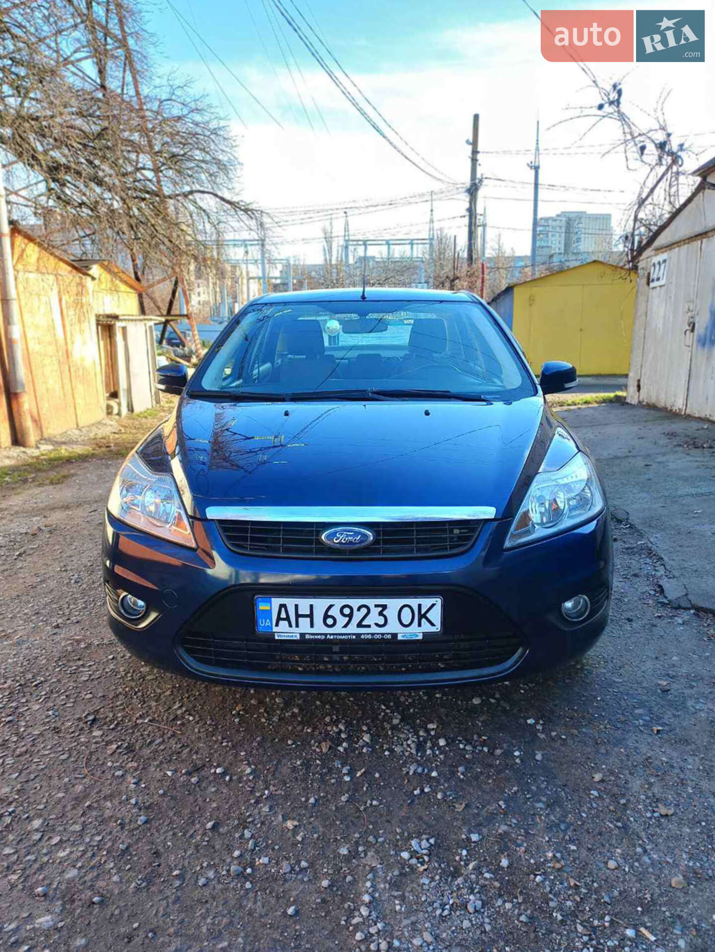 Головне фото звіту автомобіля FORD FOCUS 2011