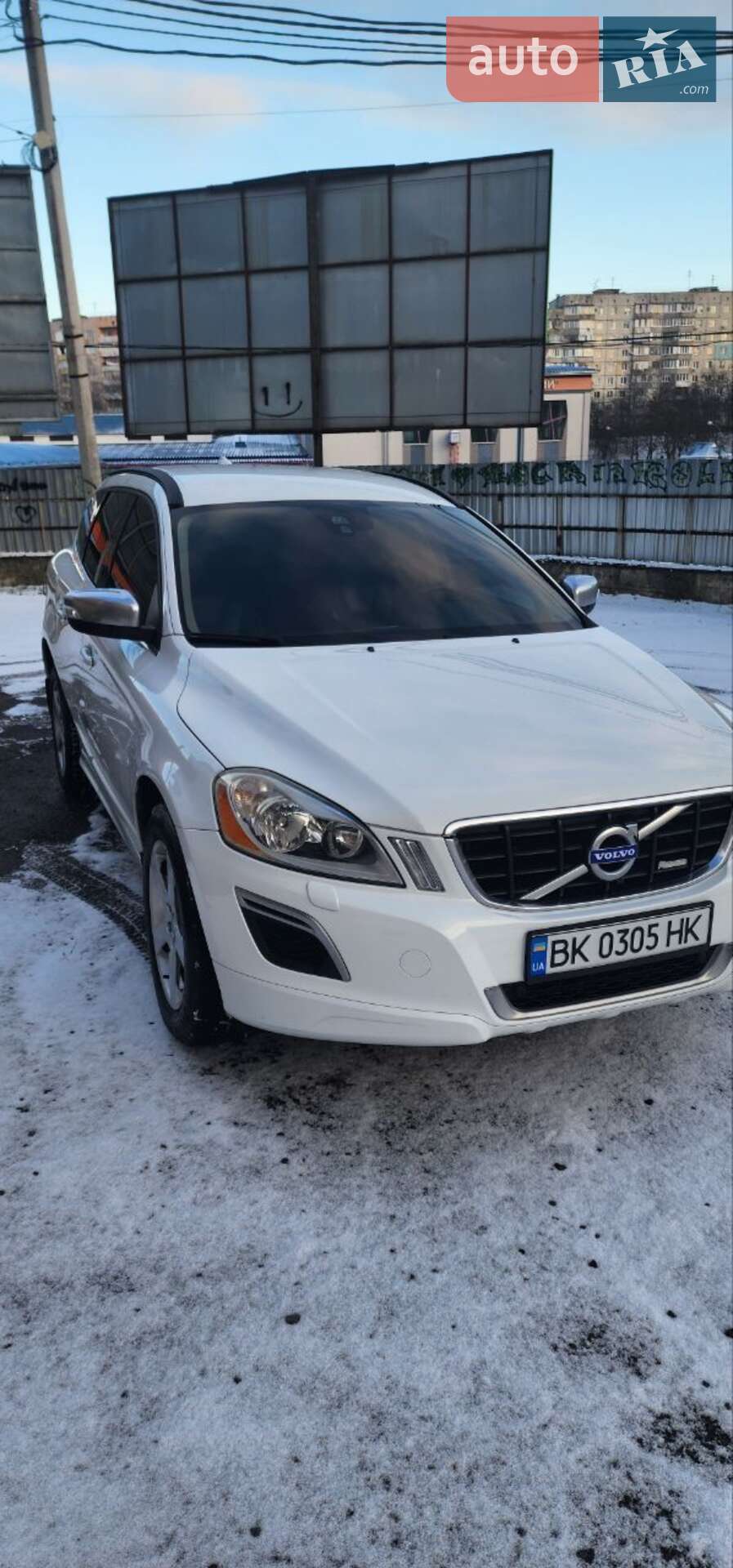 VOLVO XC60 2011