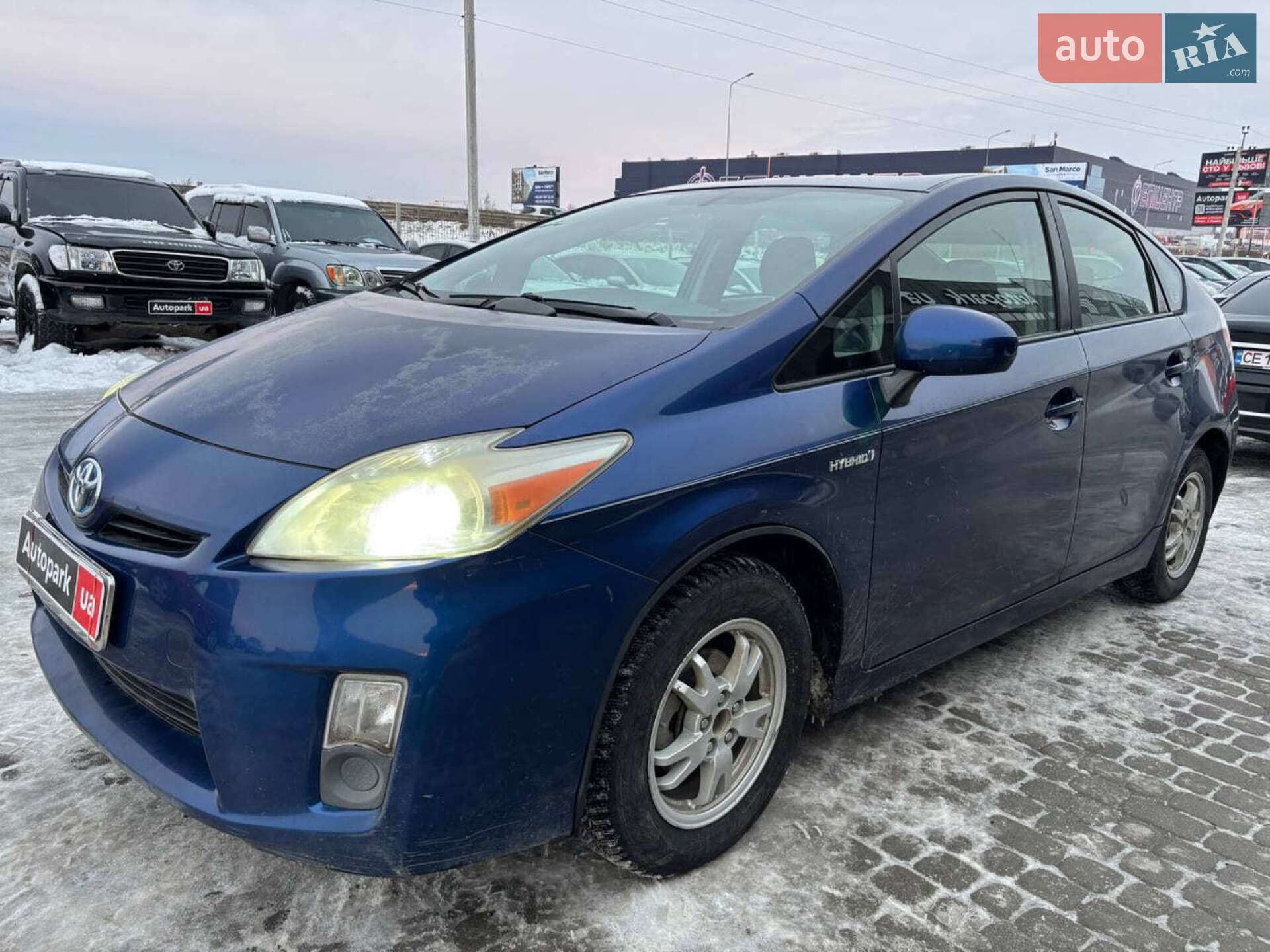 TOYOTA PRIUS 2011