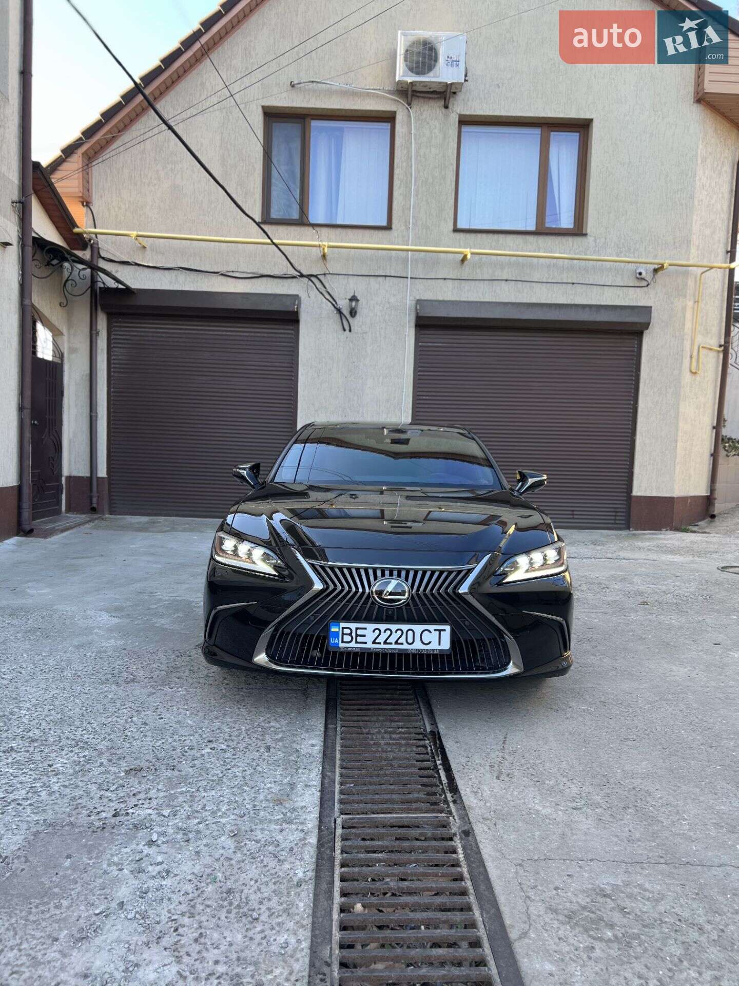 LEXUS ES 250 2019