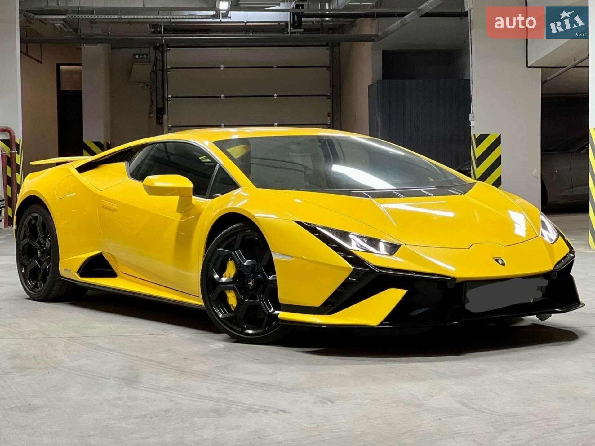 LAMBORGHINI HURACAN 2021