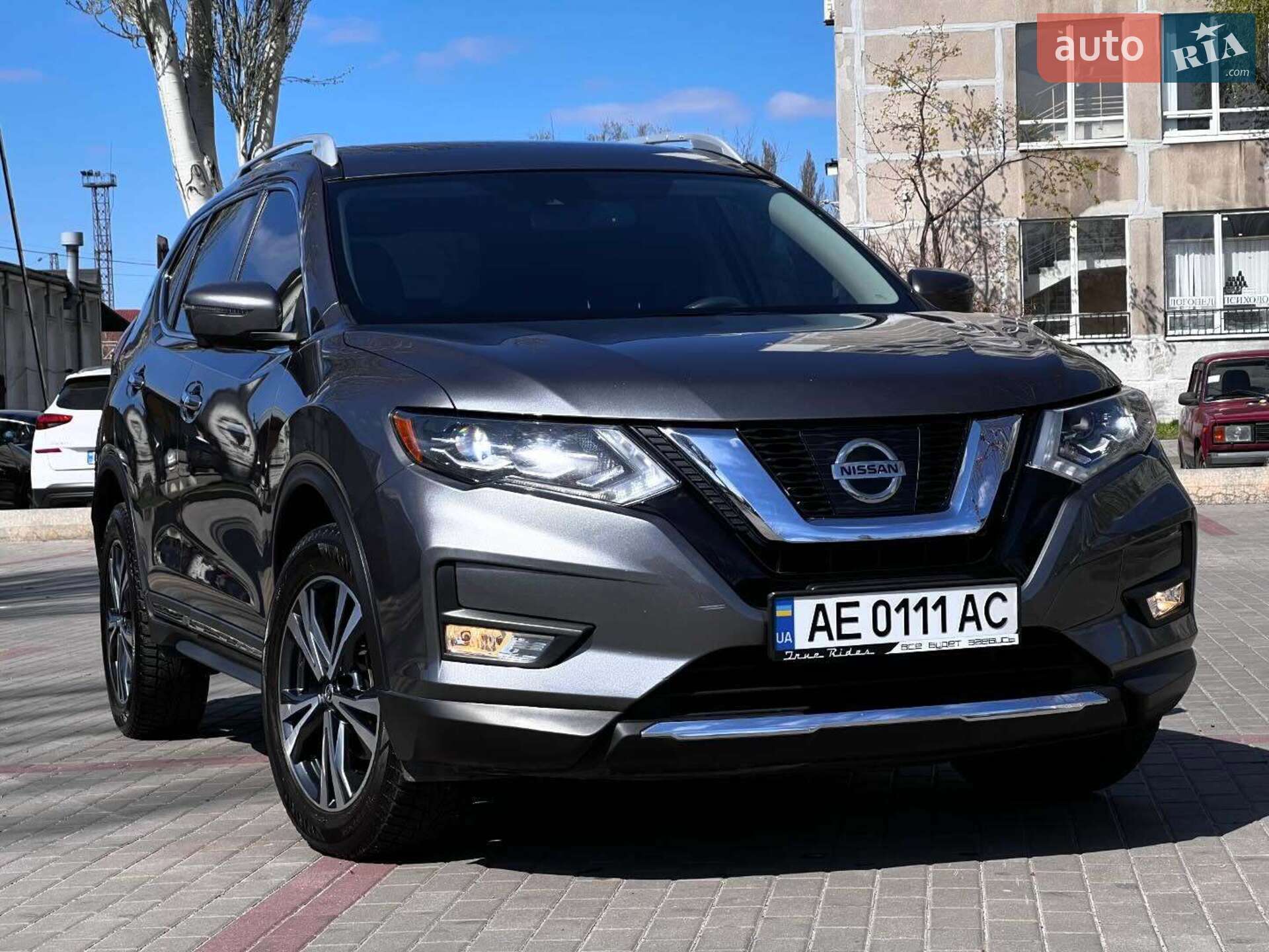 NISSAN ROGUE