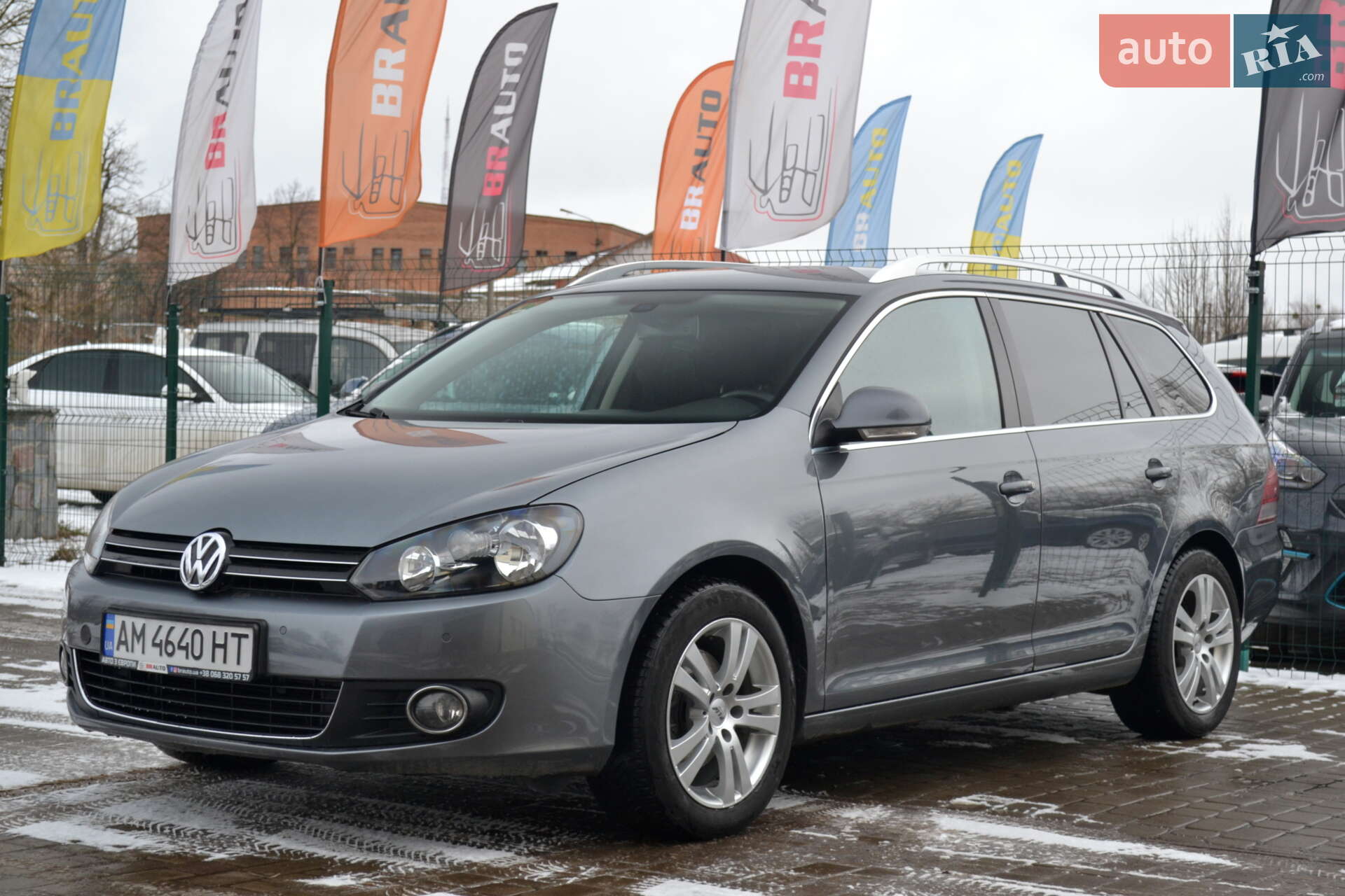 VOLKSWAGEN GOLF 2010