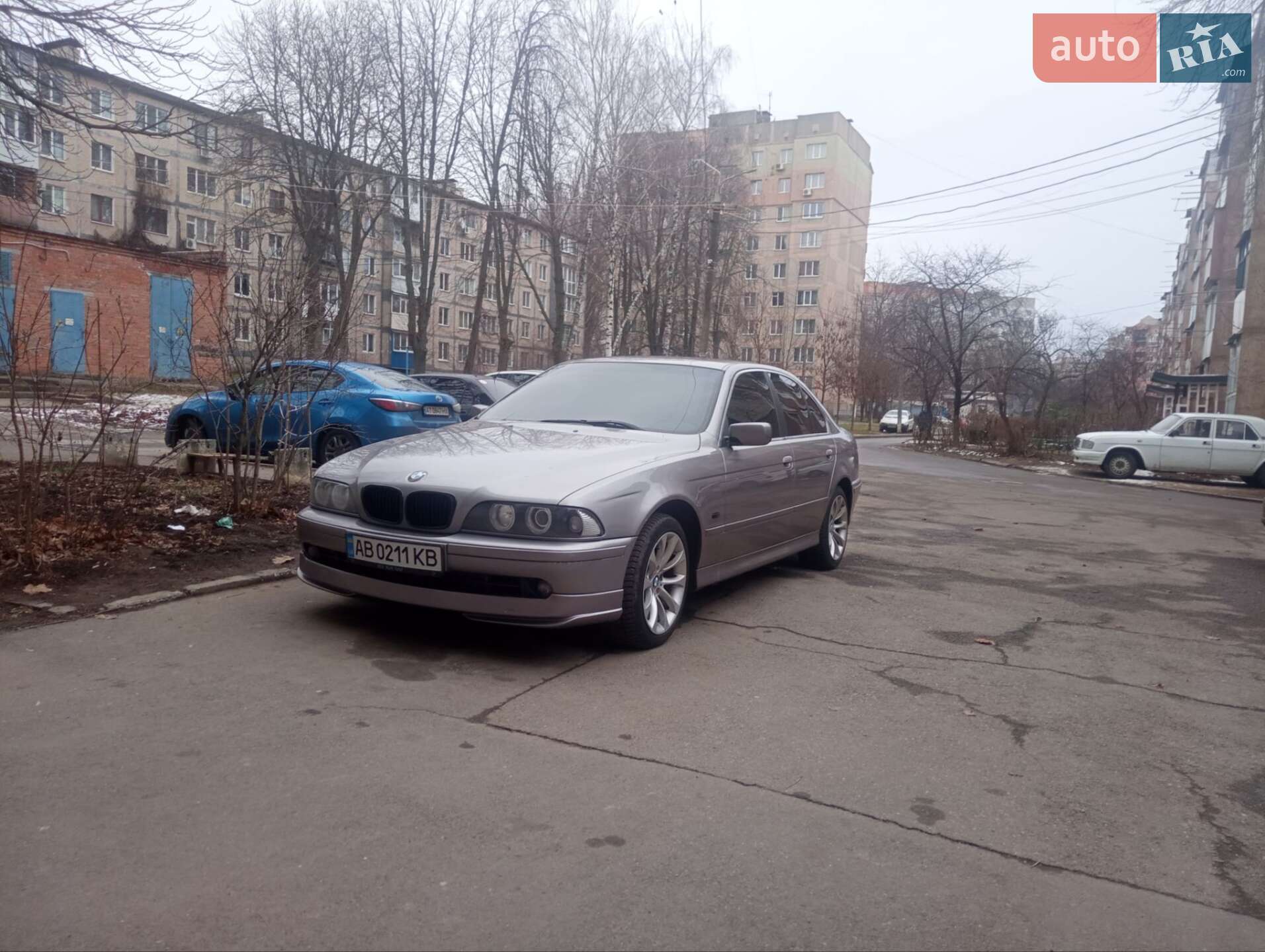 Головне фото звіту автомобіля BMW 520 2001