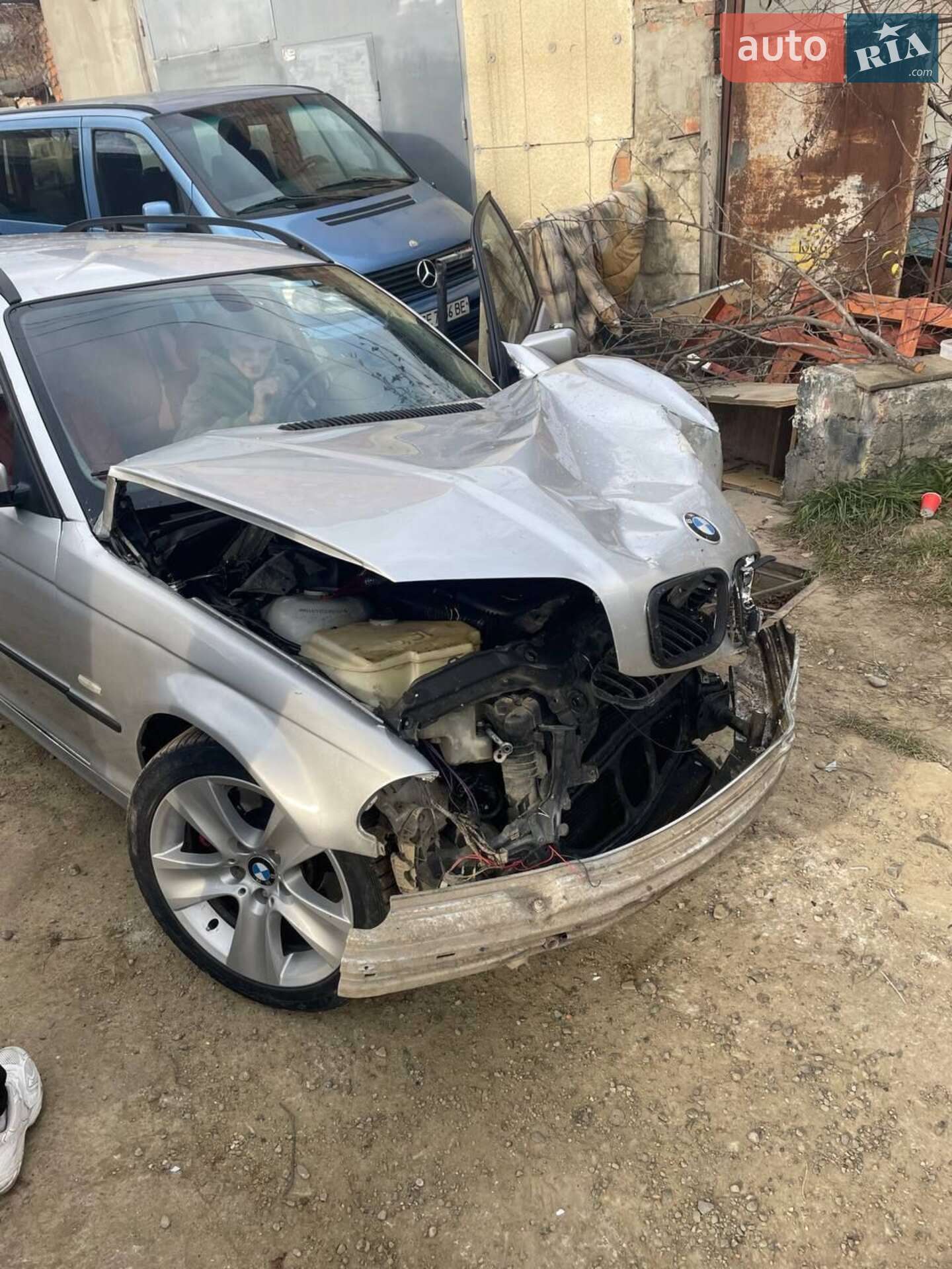 BMW 330I 2000