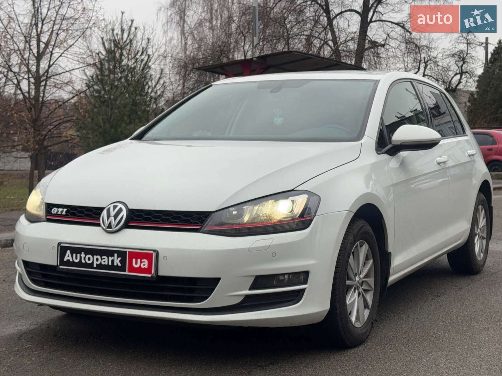 VOLKSWAGEN GOLF 2014