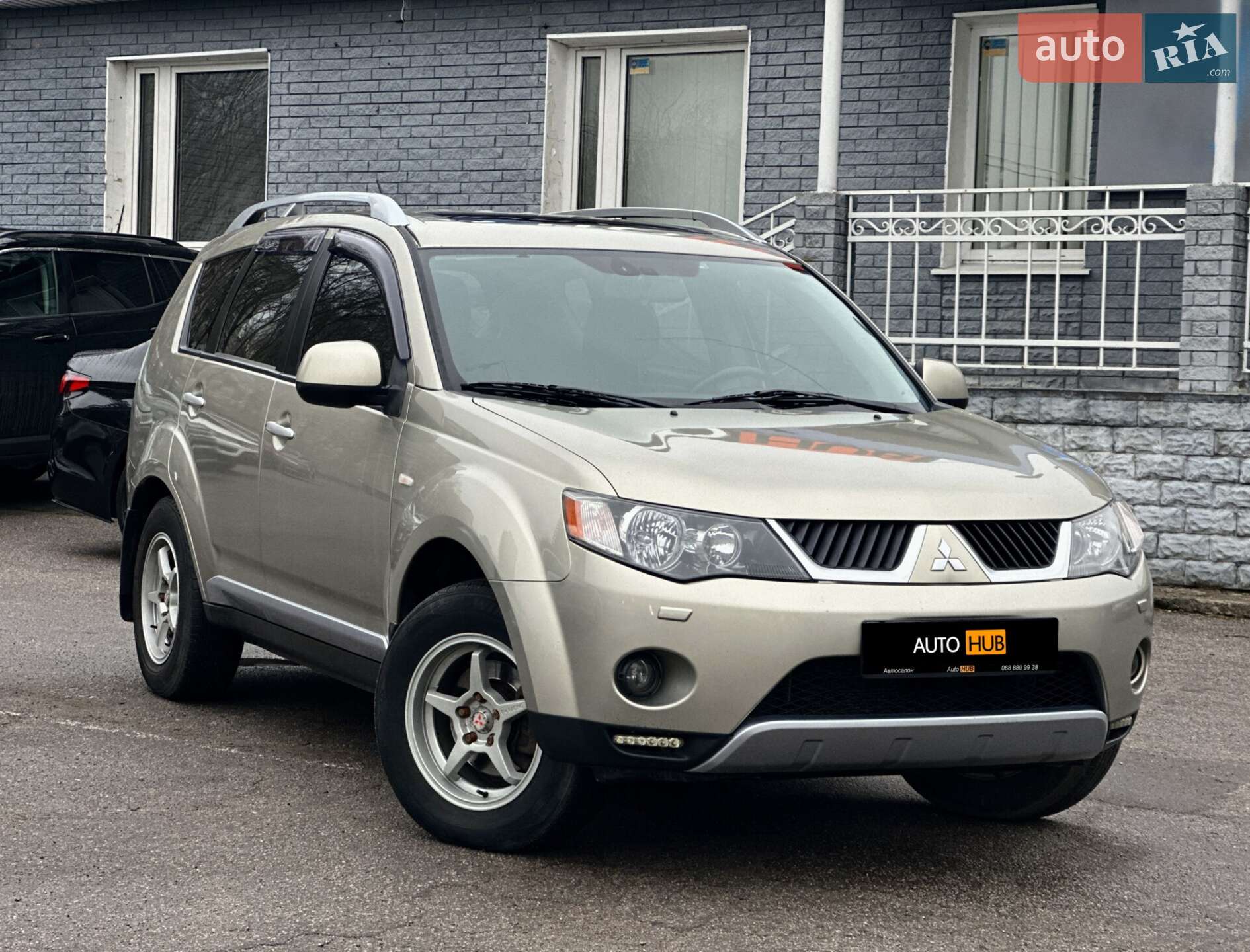 MITSUBISHI OUTLANDER 2008