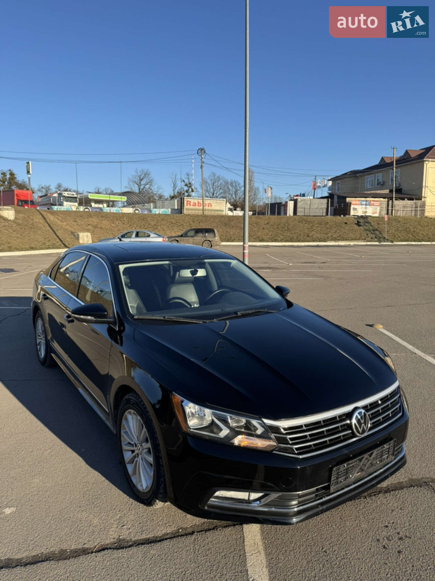 VOLKSWAGEN PASSAT 2016