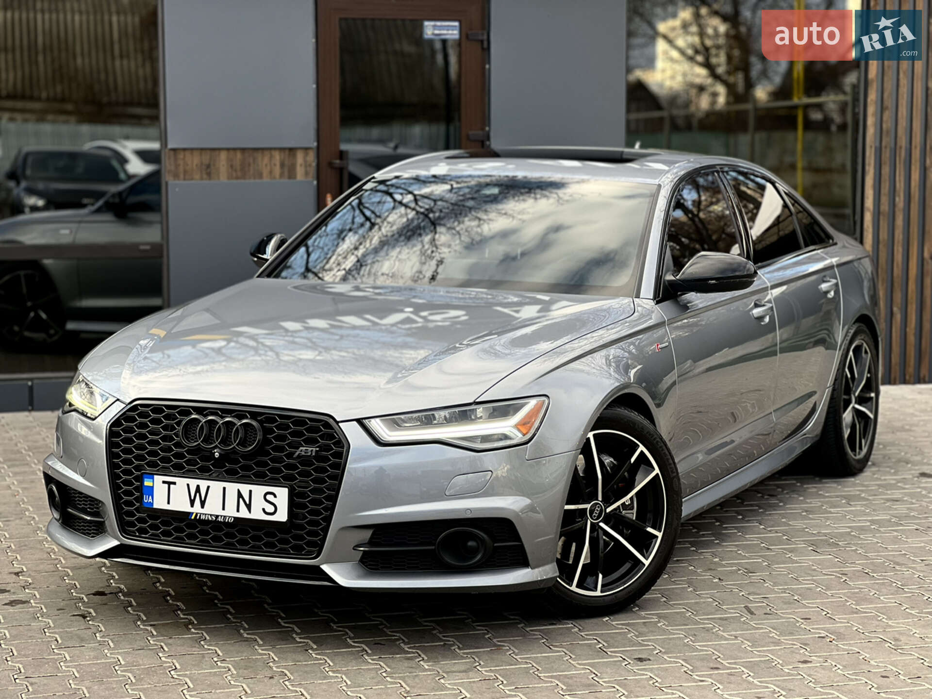 Головне фото звіту автомобіля AUDI A6 2016