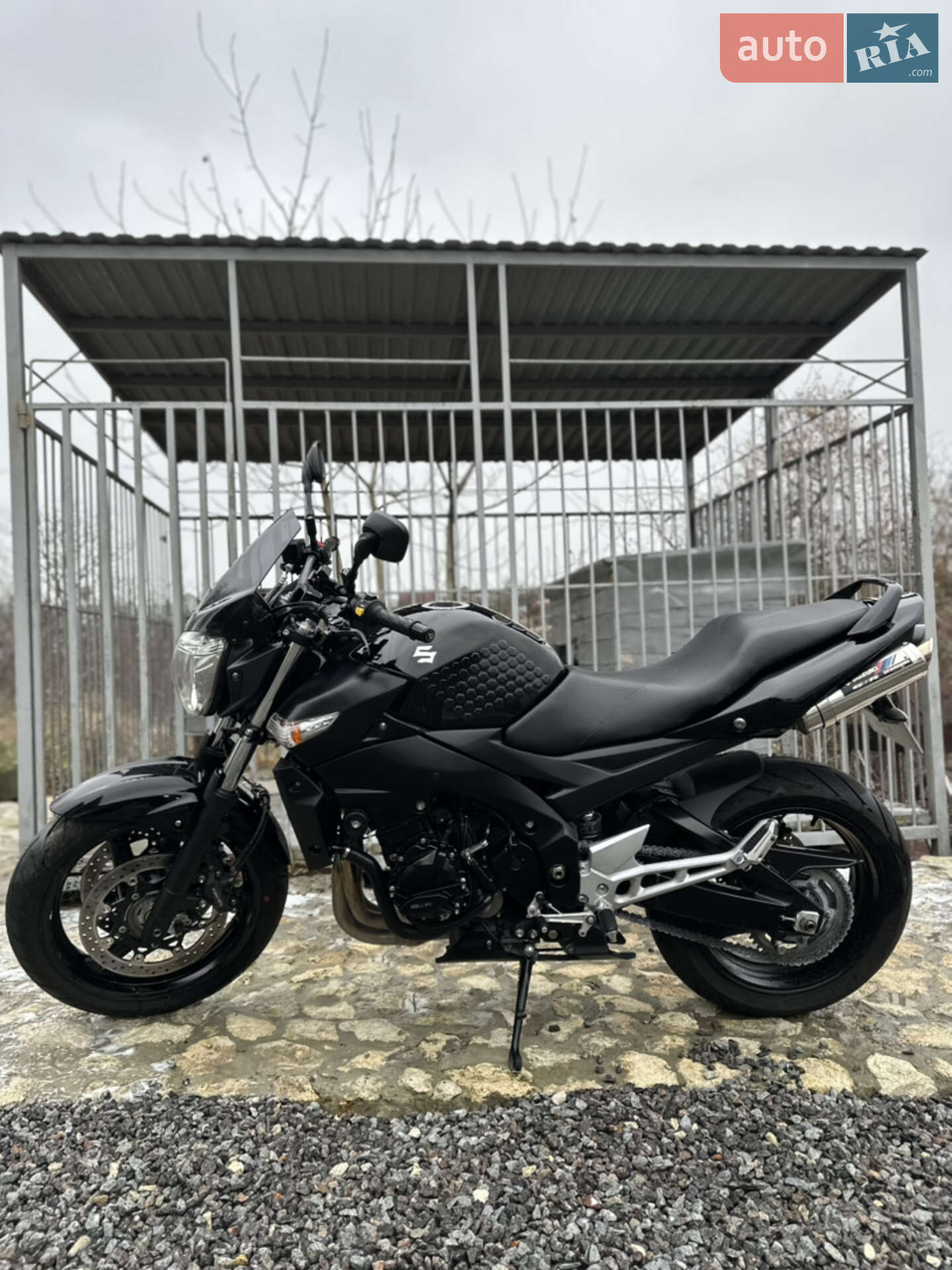 SUZUKI GSR600 2010