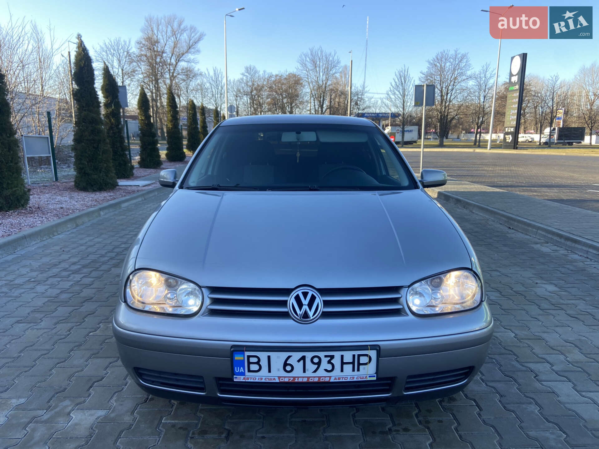 VOLKSWAGEN GOLF 2003