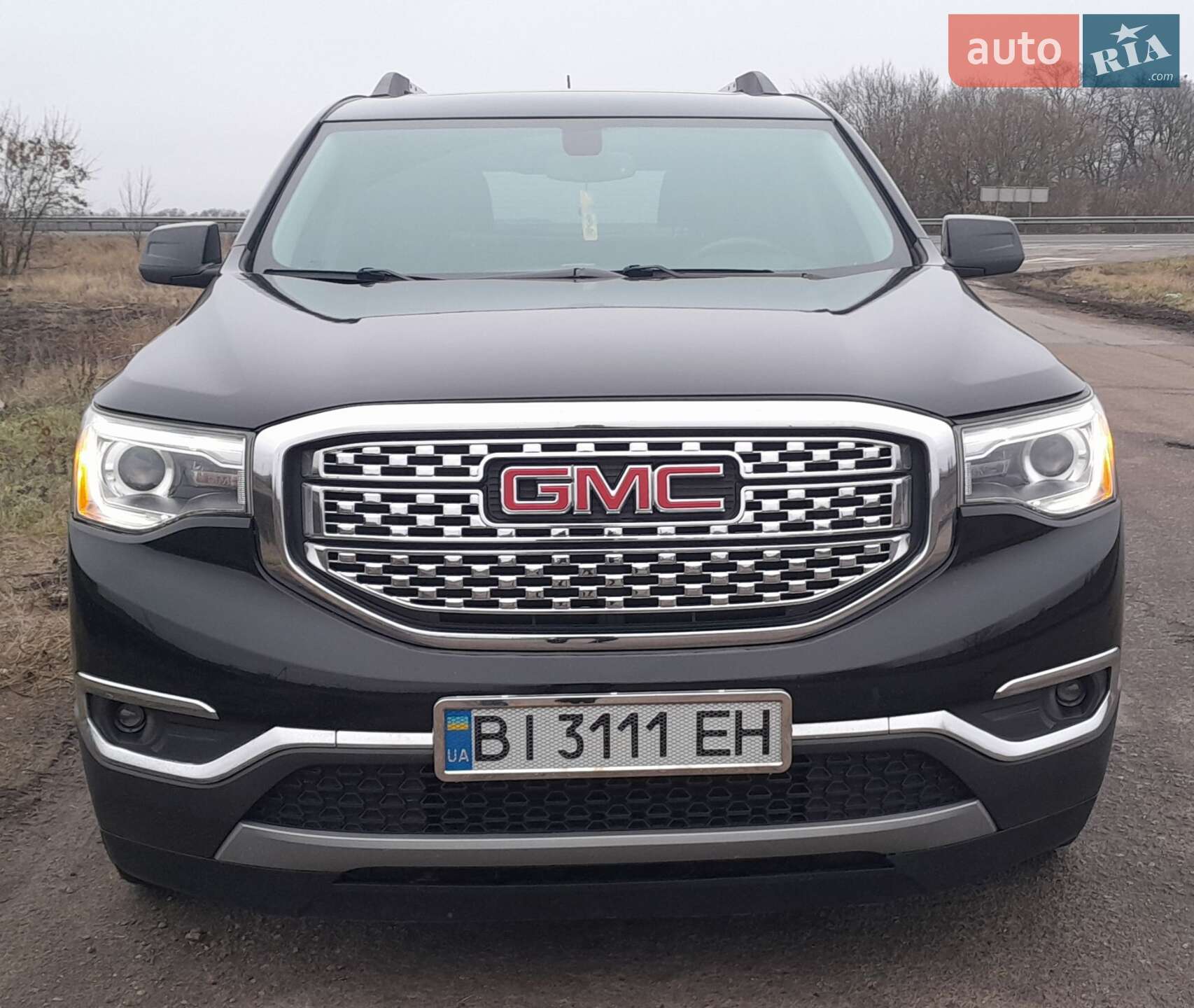 Головне фото звіту автомобіля GMC ACADIA 2016