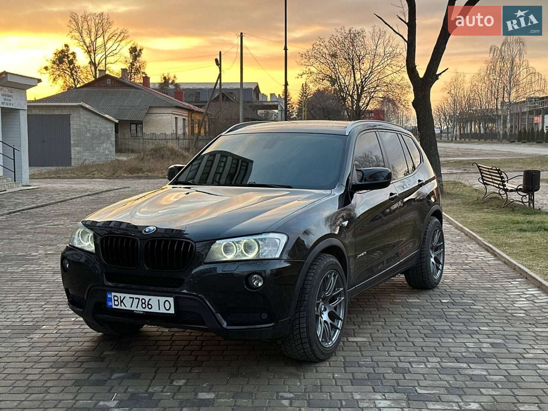BMW X3 2011