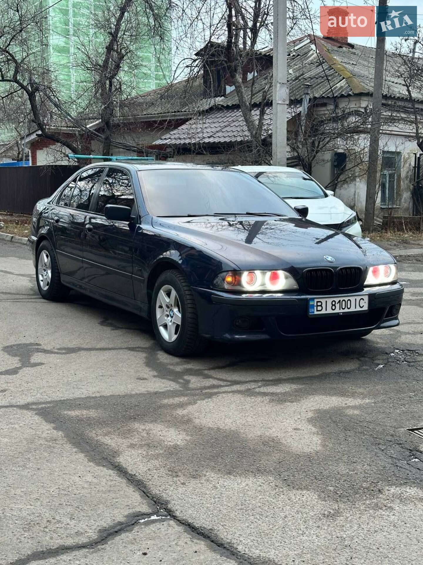 BMW 523I