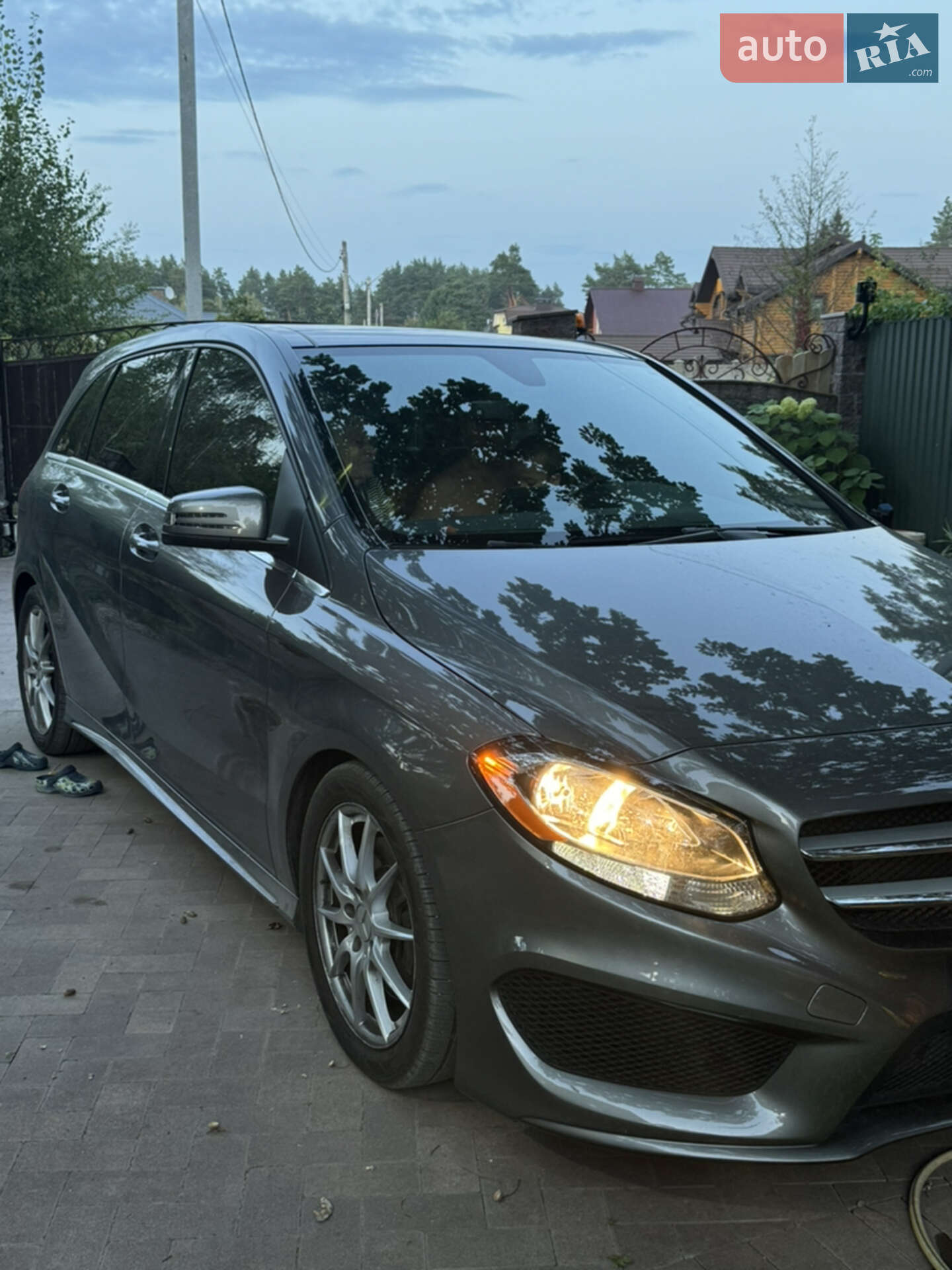 MERCEDES-BENZ B 250 2015