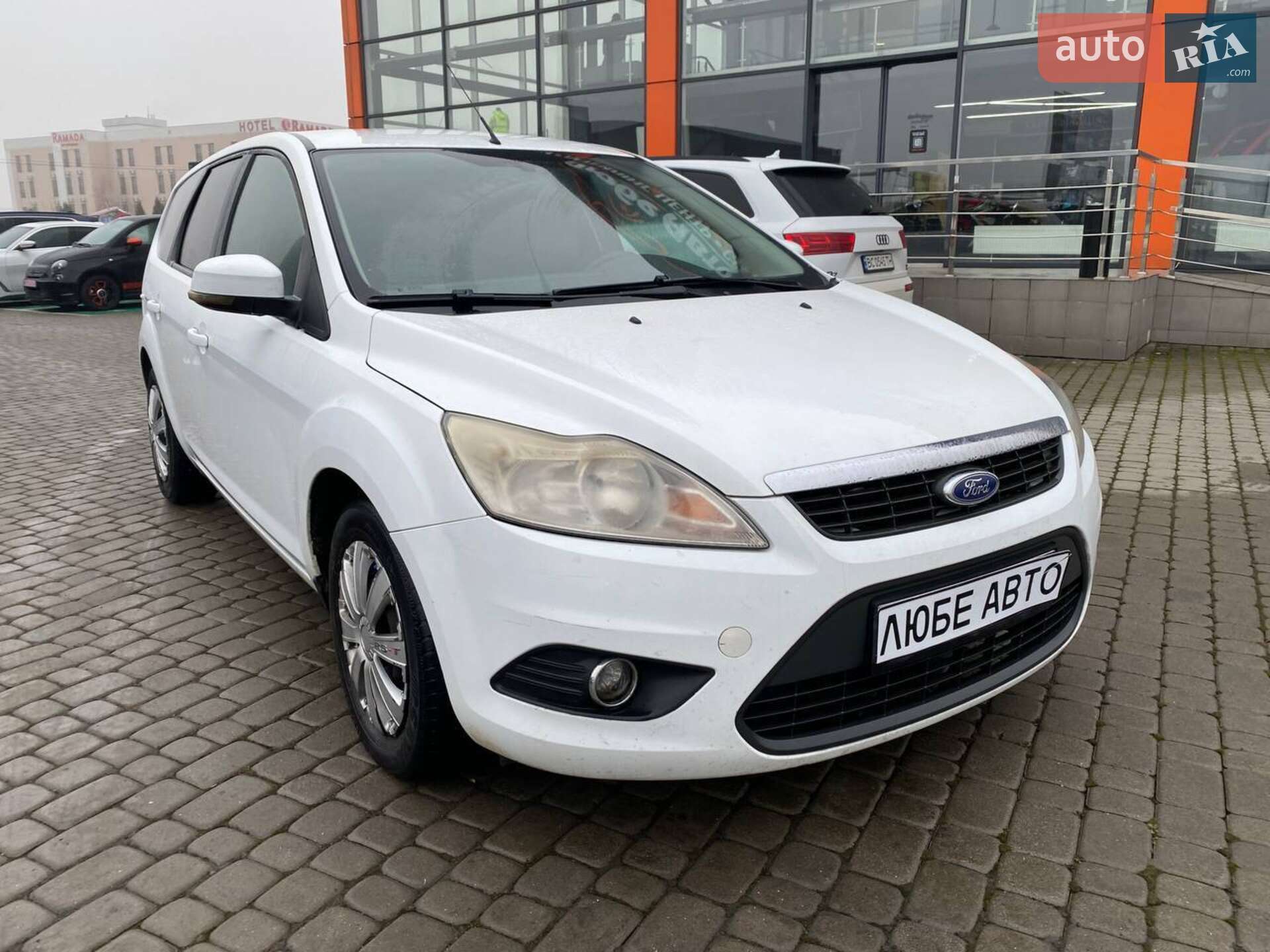 Головне фото звіту автомобіля FORD FOCUS 2009