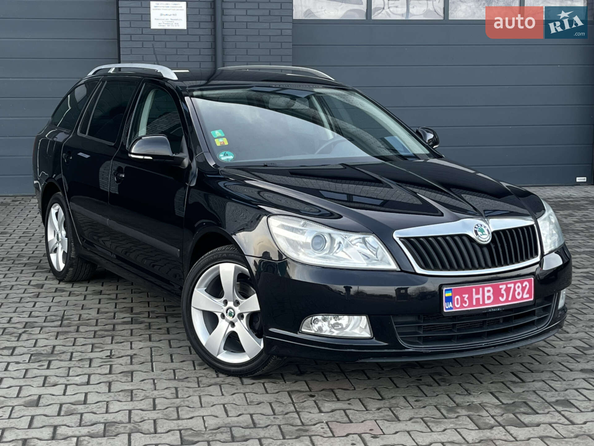 Головне фото звіту автомобіля SKODA OCTAVIA 2012
