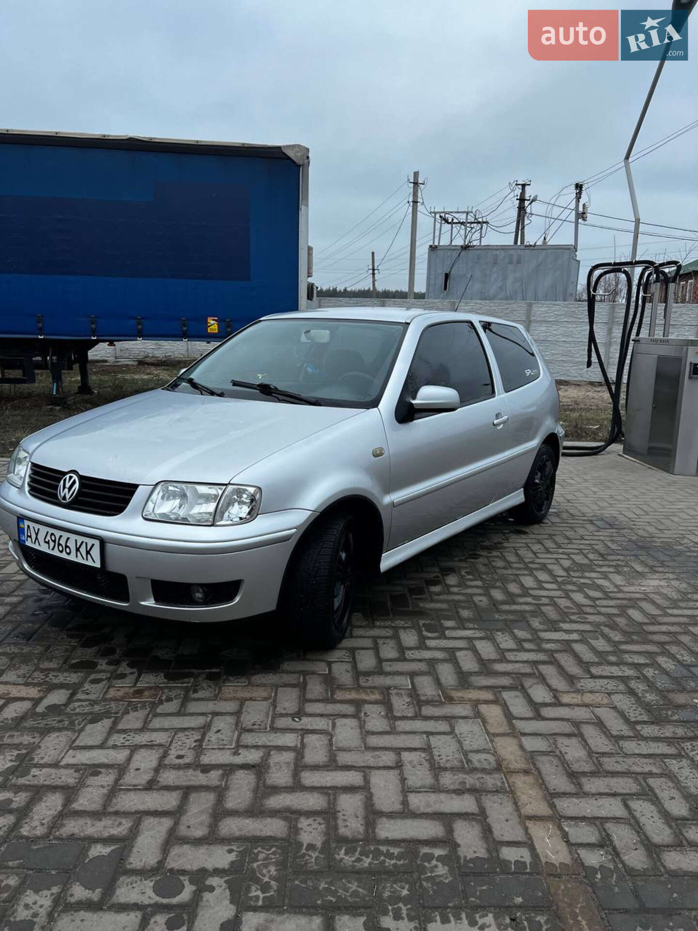 VOLKSWAGEN POLO 2000