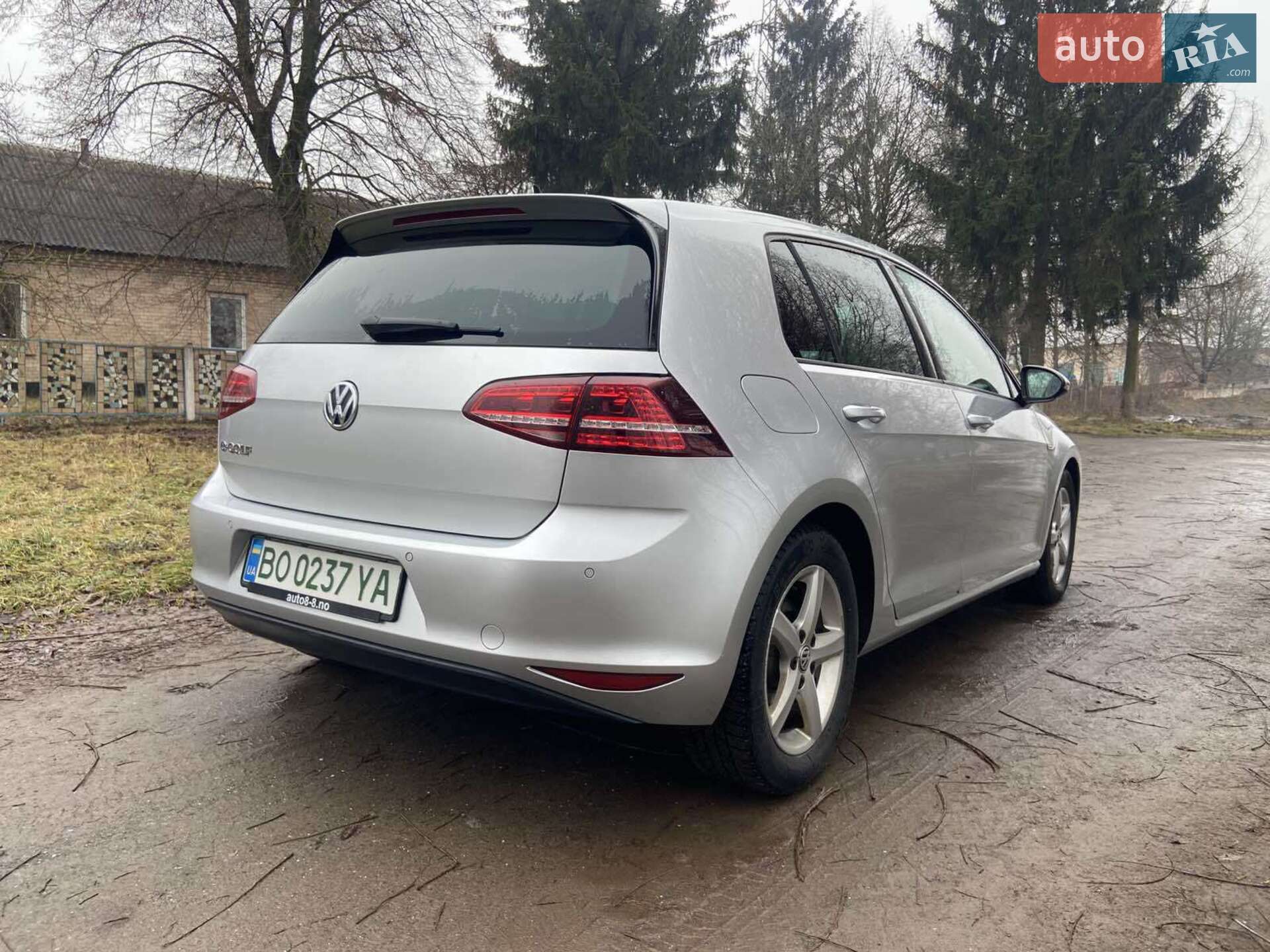 VOLKSWAGEN GOLF 2015