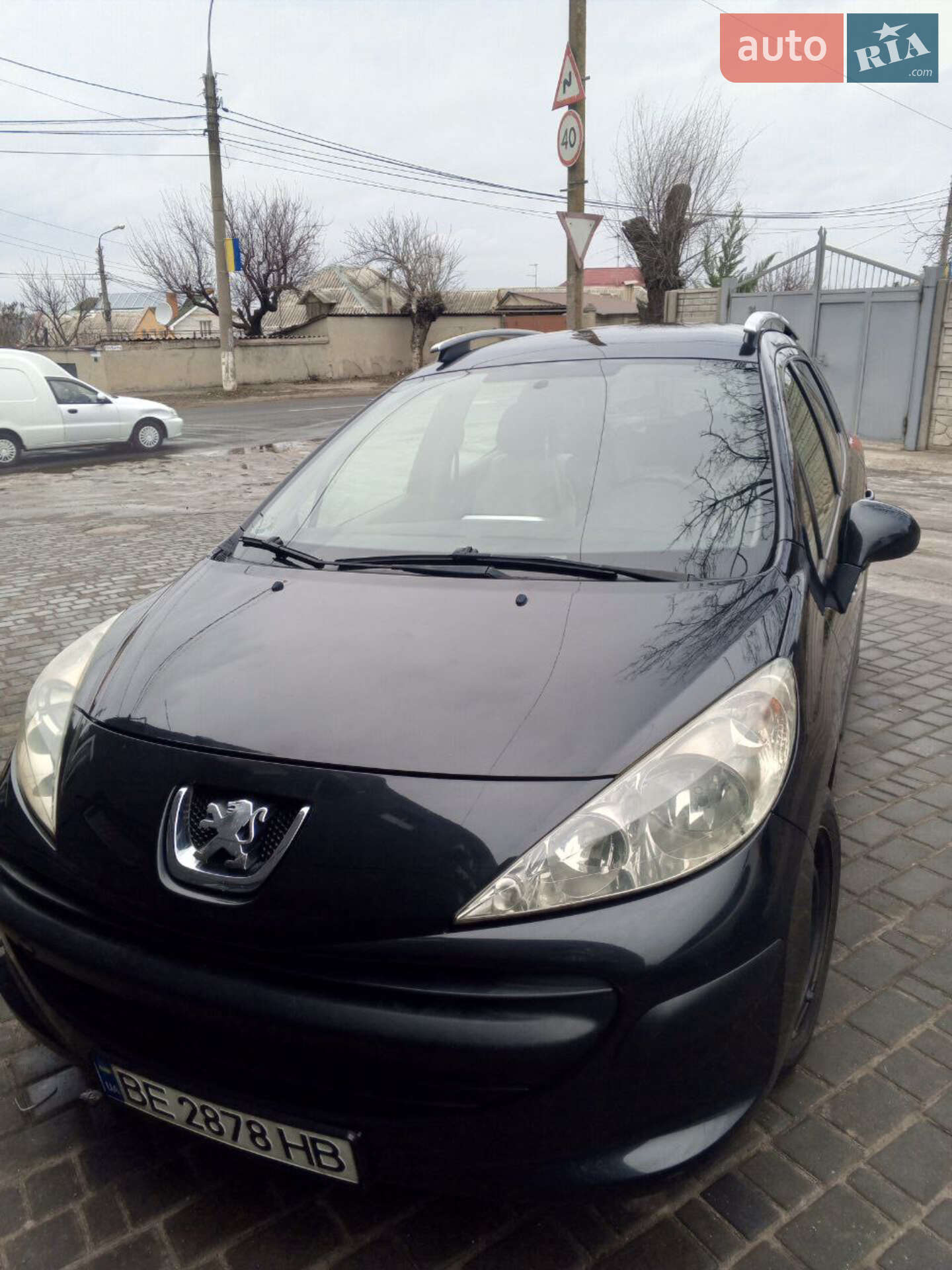 PEUGEOT 207
